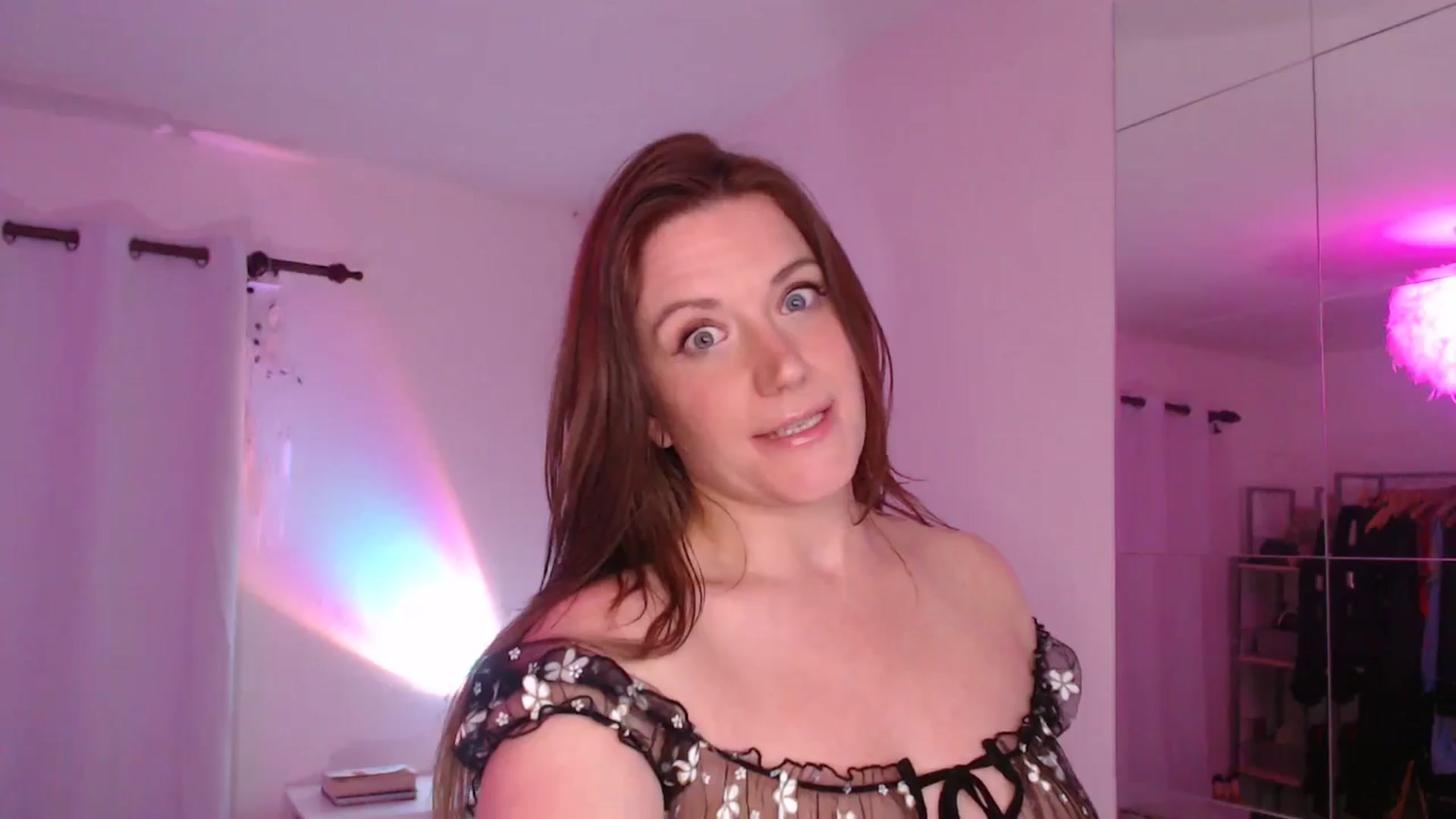Gallery image thumbnail from xDaisyx's myfreecams stream on, 11/12/2024, 24:09 image 20 of 20
