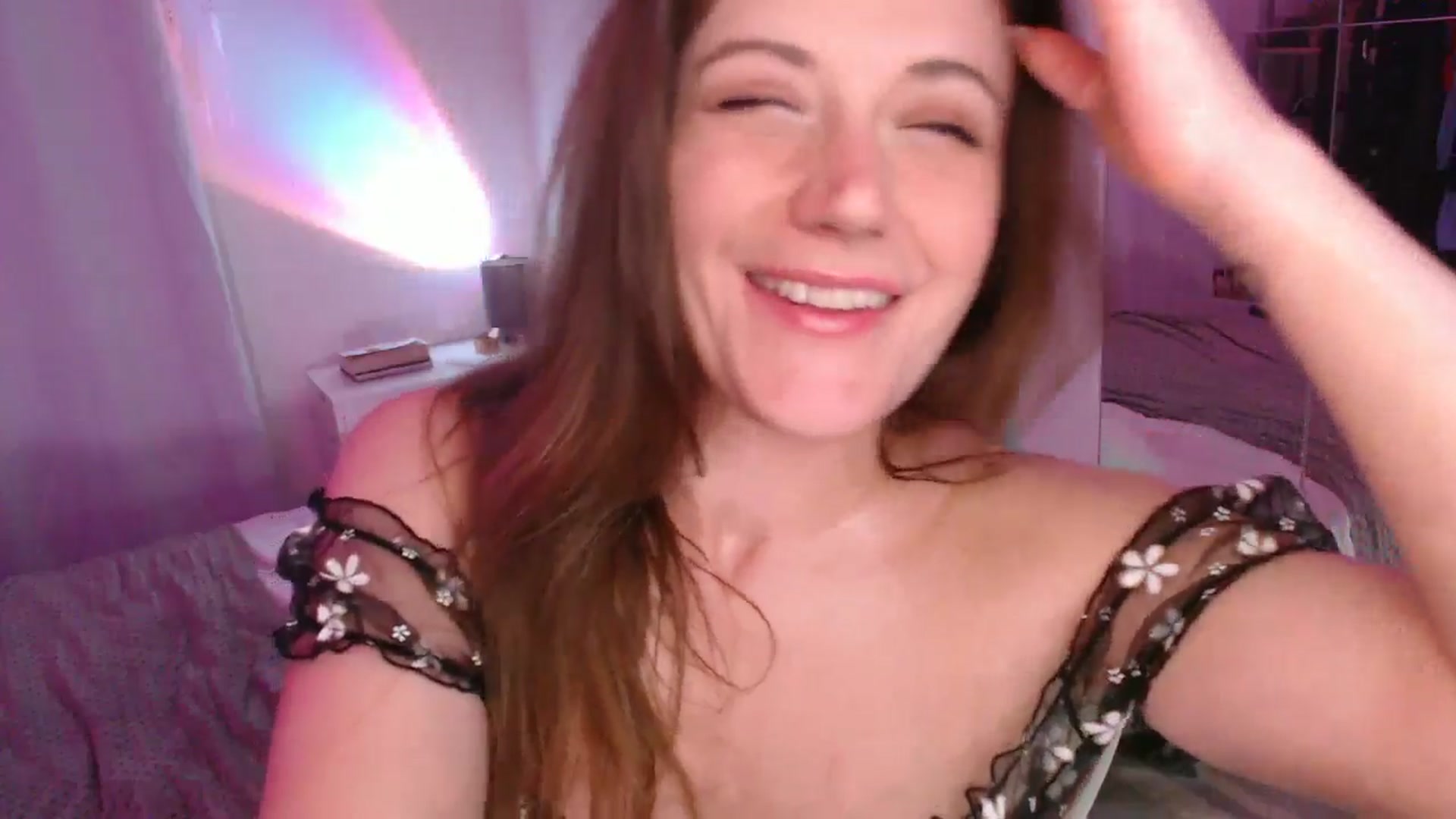 Gallery image thumbnail from xDaisyx's myfreecams stream on, 11/12/2024, 24:09 image 7 of 20