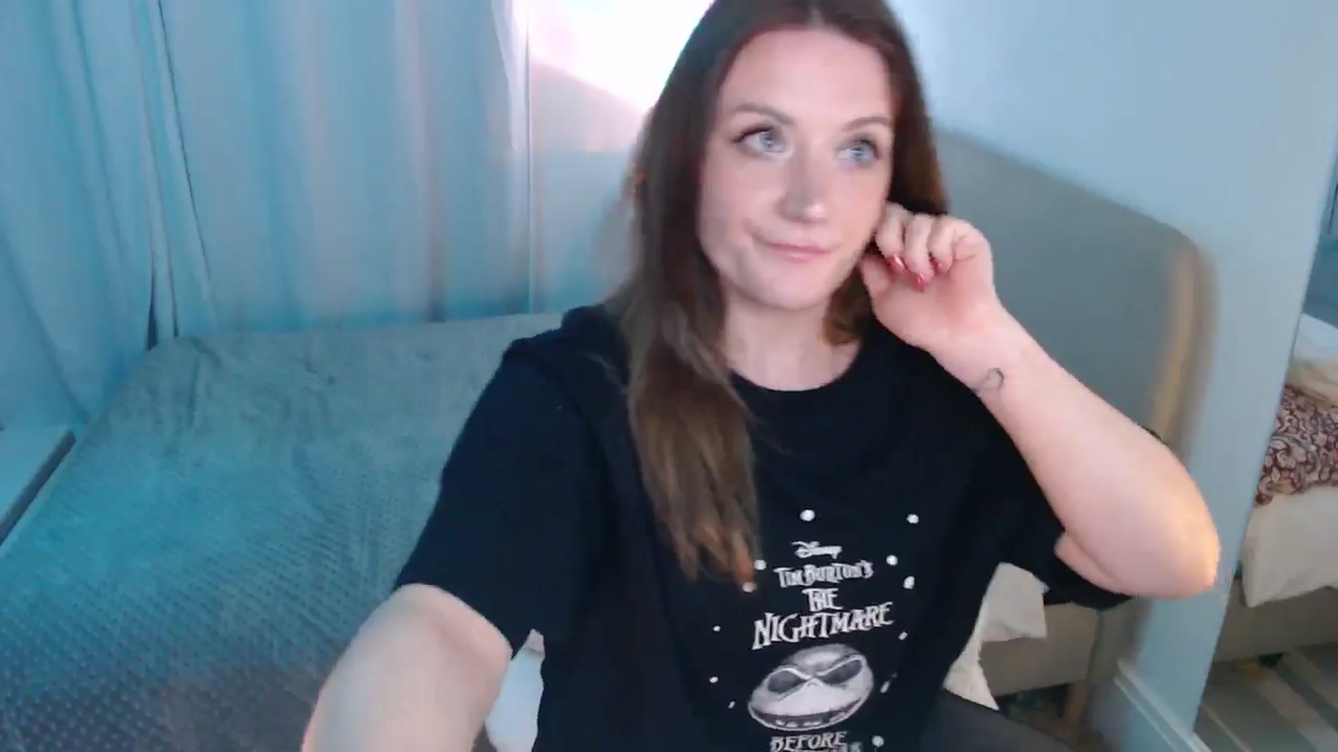 Gallery image thumbnail from xDaisyx's myfreecams stream on, 11/12/2024, 22:53 image 12 of 20