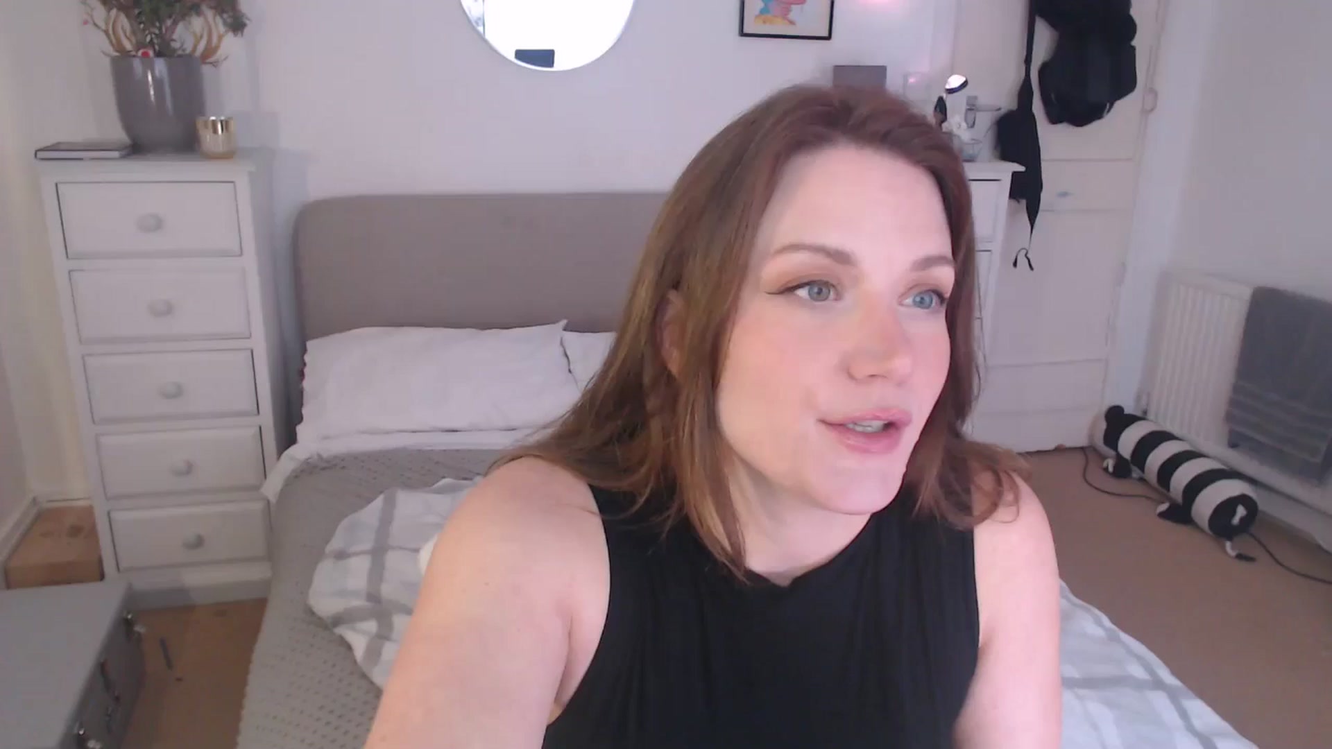 Gallery image thumbnail from xDaisyx's myfreecams stream on, 11/15/2024, 16:34 image 1 of 20