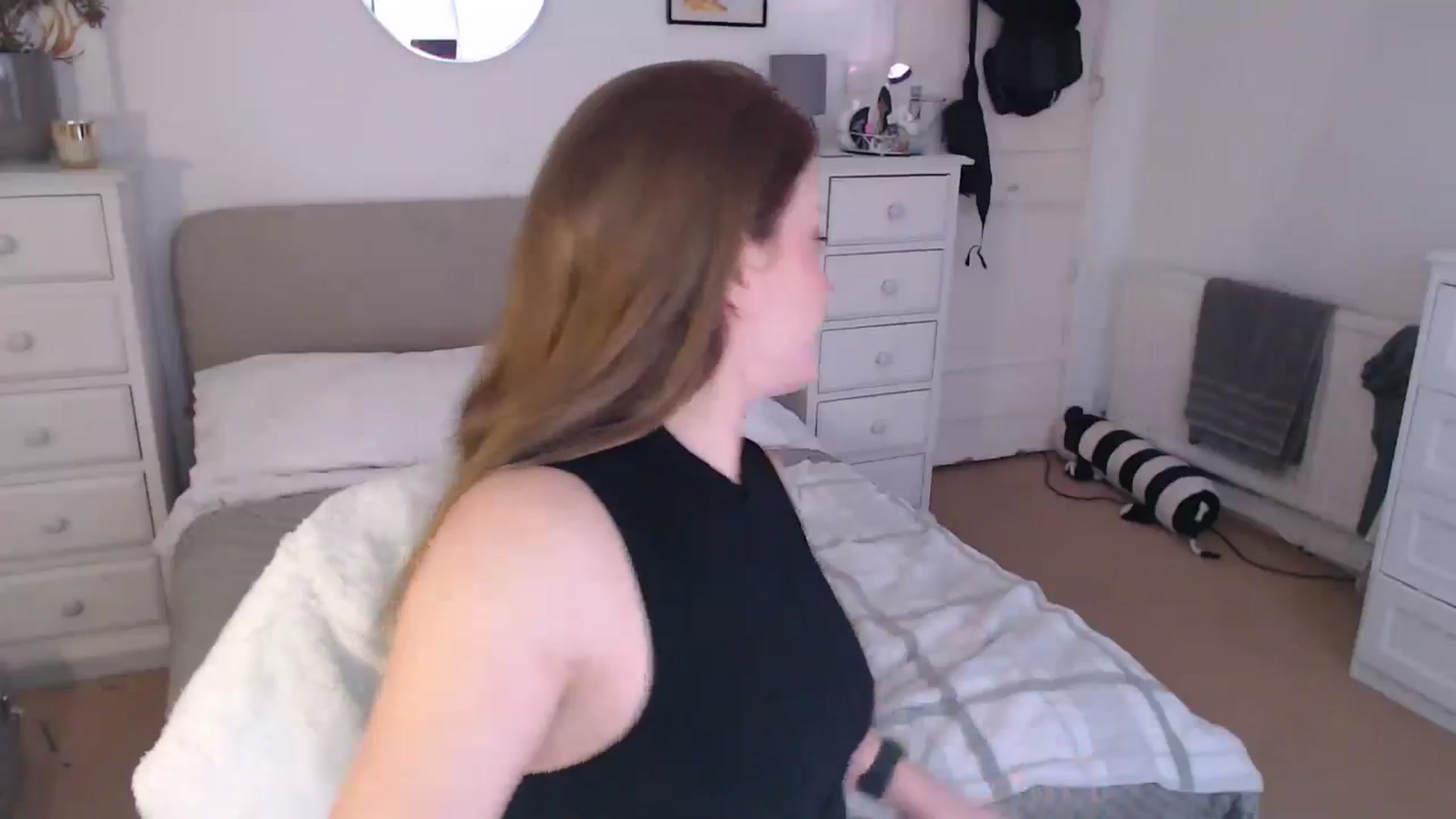 Gallery image thumbnail from xDaisyx's myfreecams stream on, 11/15/2024, 16:34 image 8 of 20