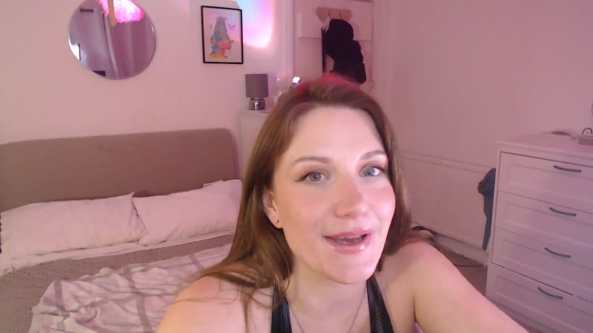Gallery image thumbnail from xDaisyx's myfreecams stream on, 11/15/2024, 16:34 image 19 of 20
