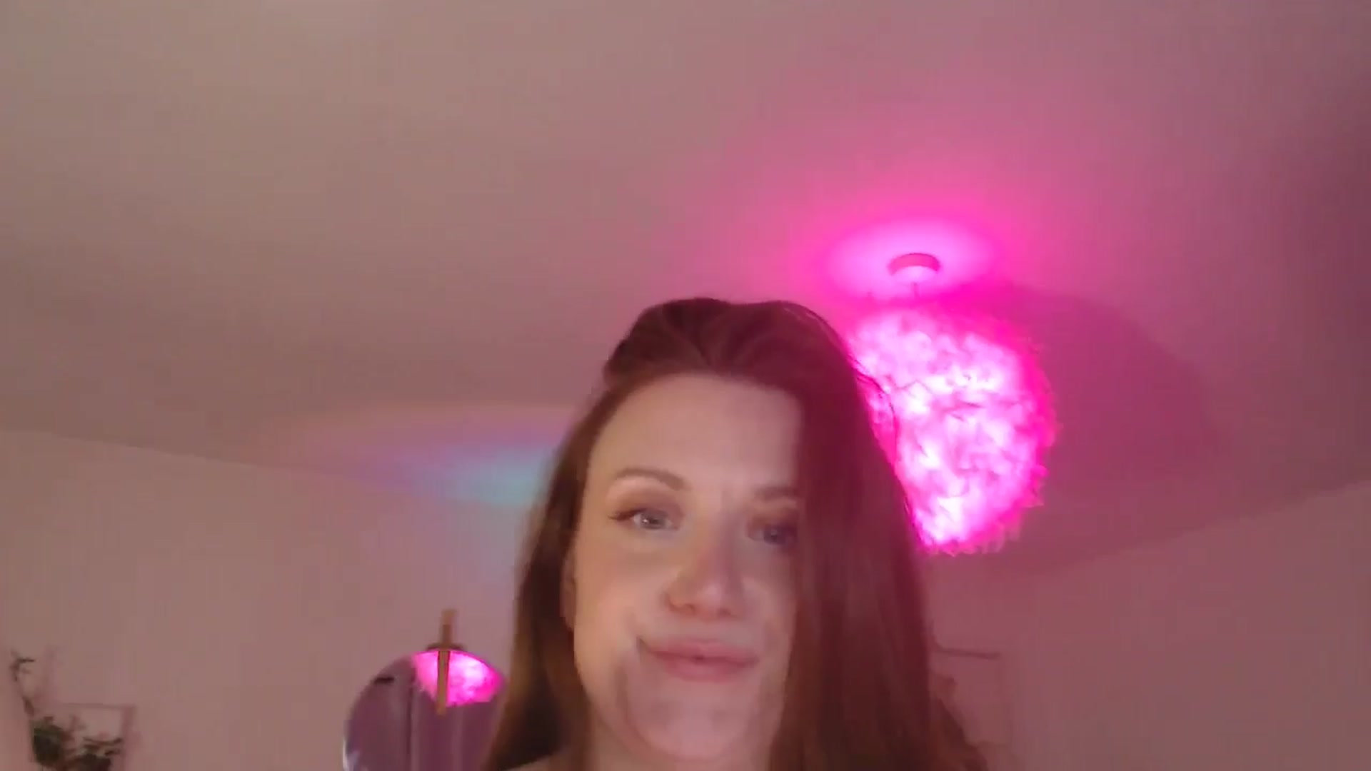 Gallery image thumbnail from xDaisyx's myfreecams stream on, 11/15/2024, 18:17 image 16 of 20