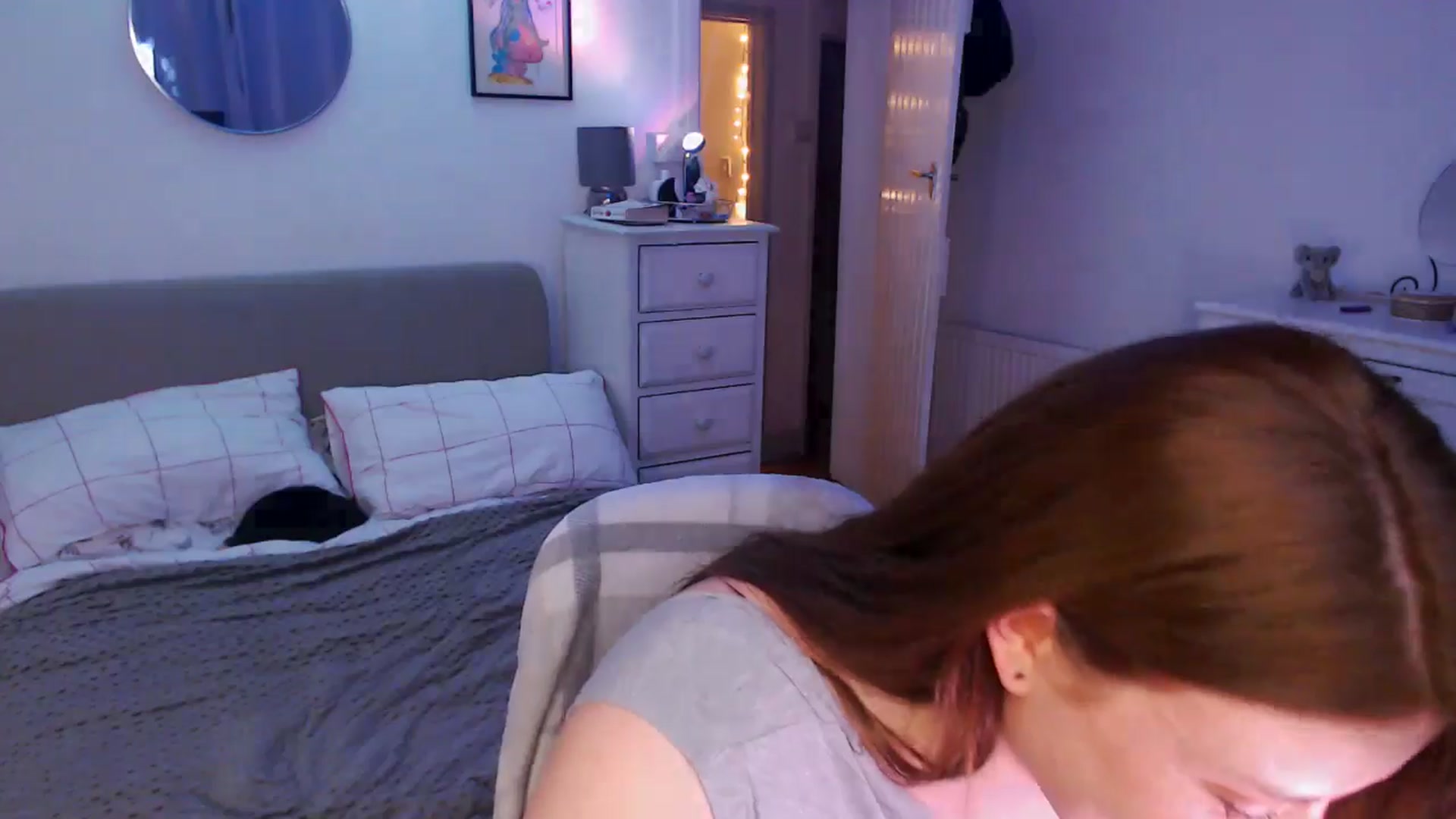 Gallery image thumbnail from xDaisyx's myfreecams stream on, 11/22/2024, 22:37 image 10 of 20