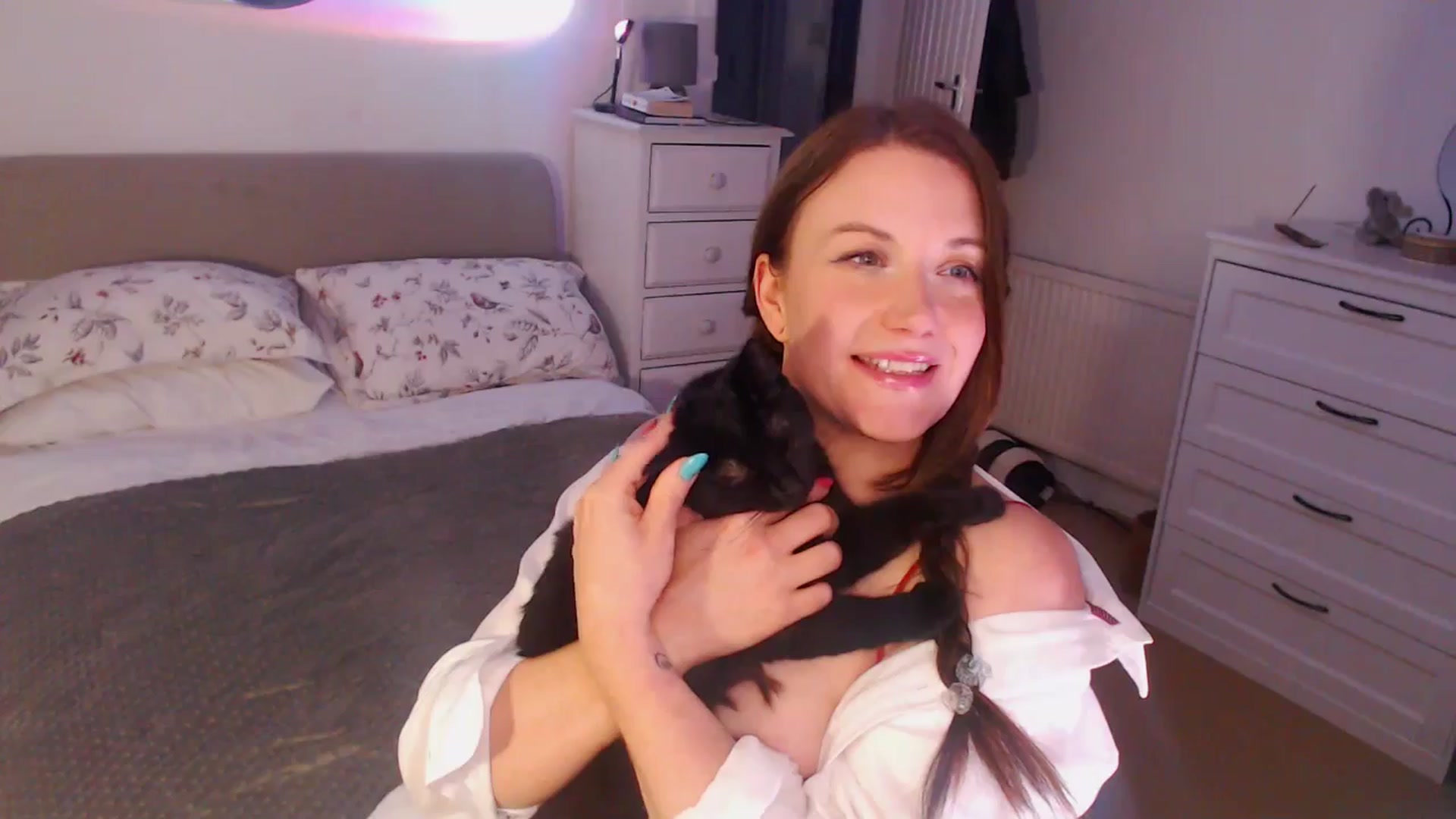 Gallery image thumbnail from xDaisyx's myfreecams stream on, 12/03/2024, 17:01 image 19 of 20