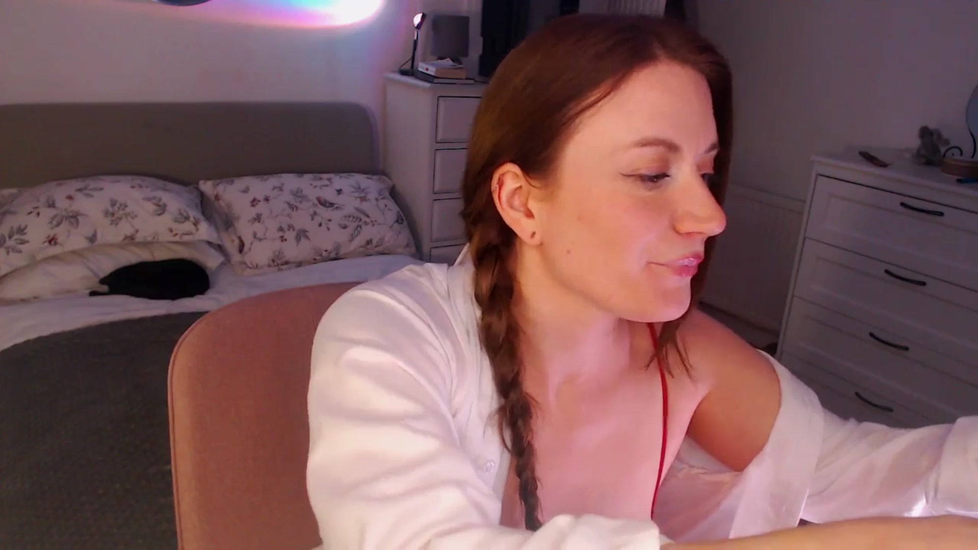 Gallery image thumbnail from xDaisyx's myfreecams stream on, 12/03/2024, 17:01 image 18 of 20