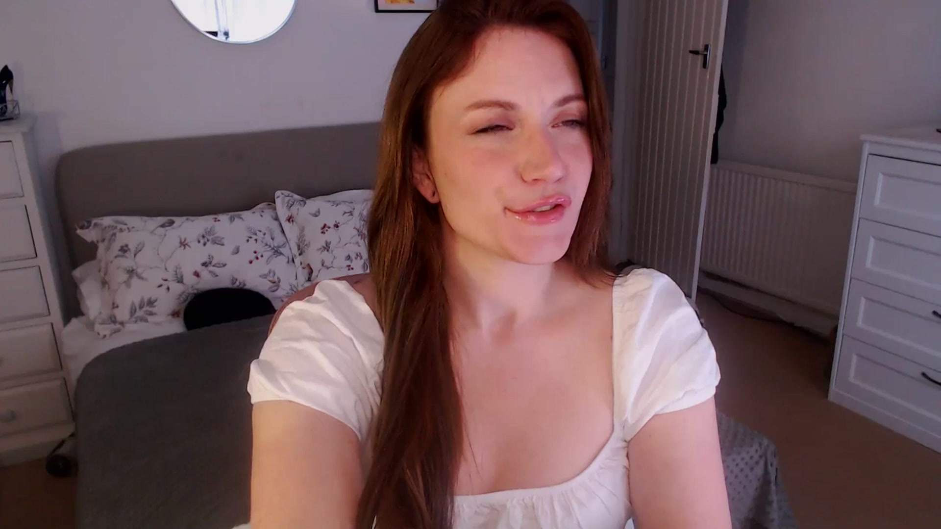 Gallery image thumbnail from xDaisyx's myfreecams stream on, 12/06/2024, 16:26 image 3 of 20