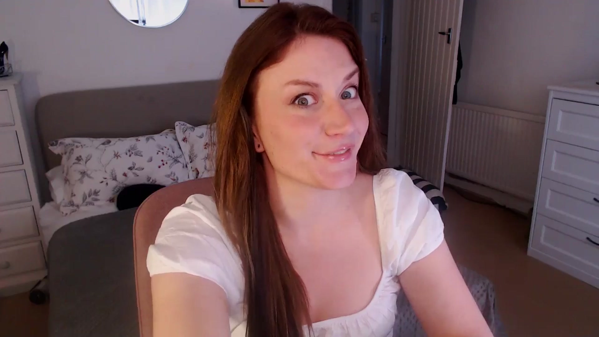 Gallery image thumbnail from xDaisyx's myfreecams stream on, 12/06/2024, 16:26 image 4 of 20