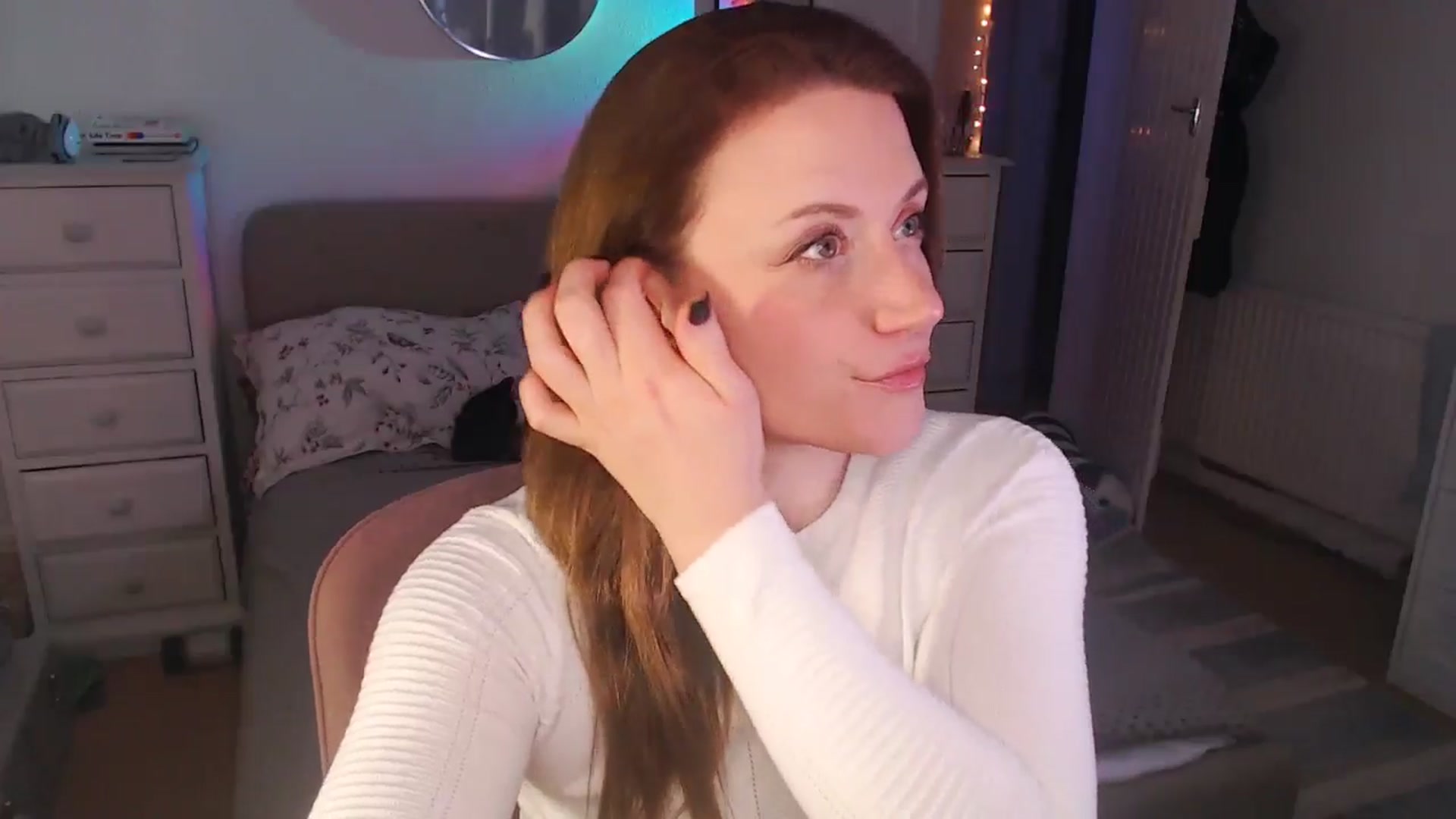 Gallery image thumbnail from xDaisyx's myfreecams stream on, 12/12/2024, 16:48 image 16 of 20