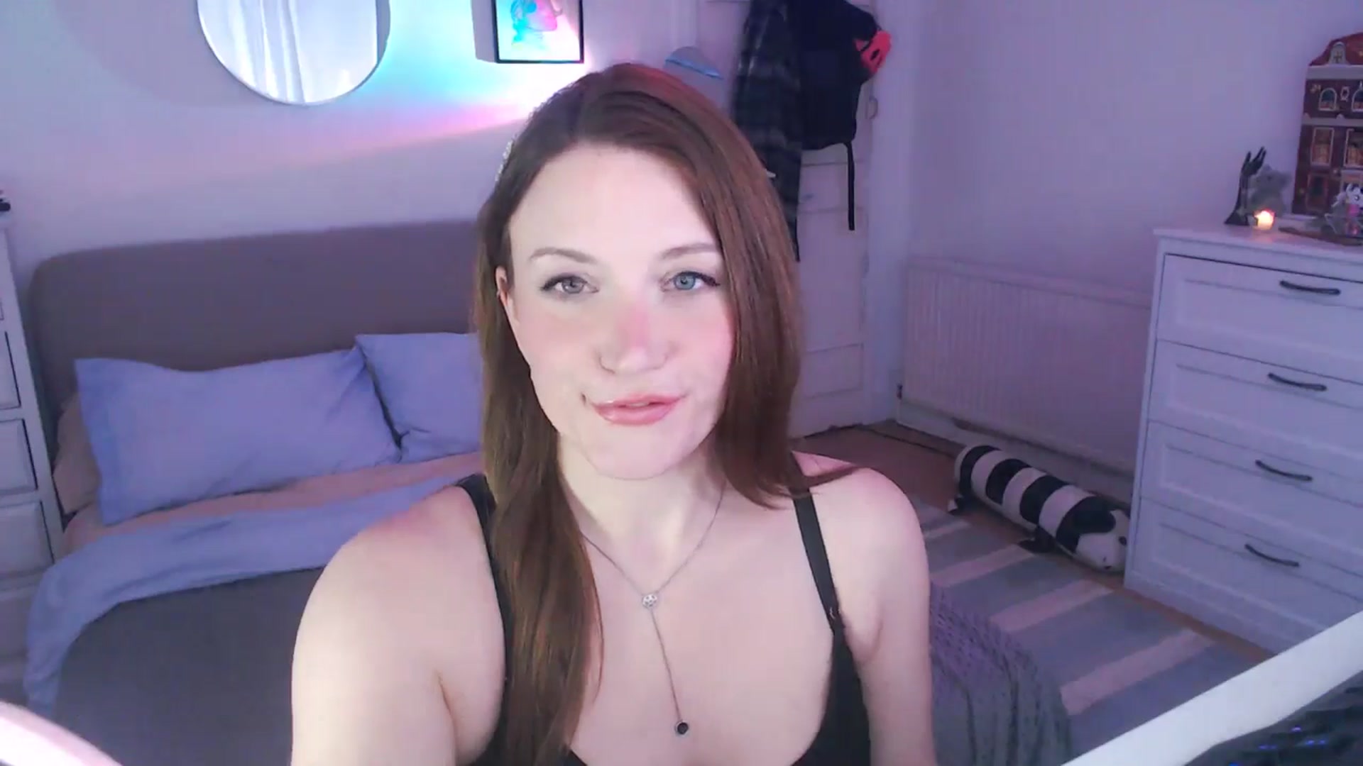 Gallery image thumbnail from xDaisyx's myfreecams stream on, 12/16/2024, 15:25 image 11 of 20