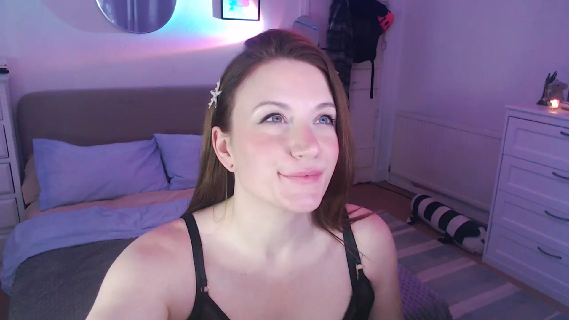 Gallery image thumbnail from xDaisyx's myfreecams stream on, 12/16/2024, 16:29 image 2 of 20