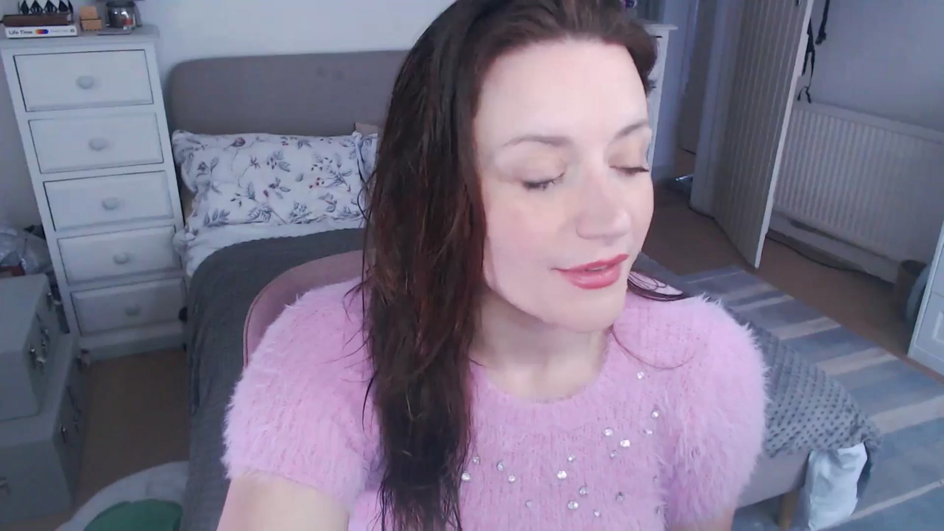 Gallery image thumbnail from xDaisyx's myfreecams stream on, 12/23/2024, 14:58 image 8 of 20
