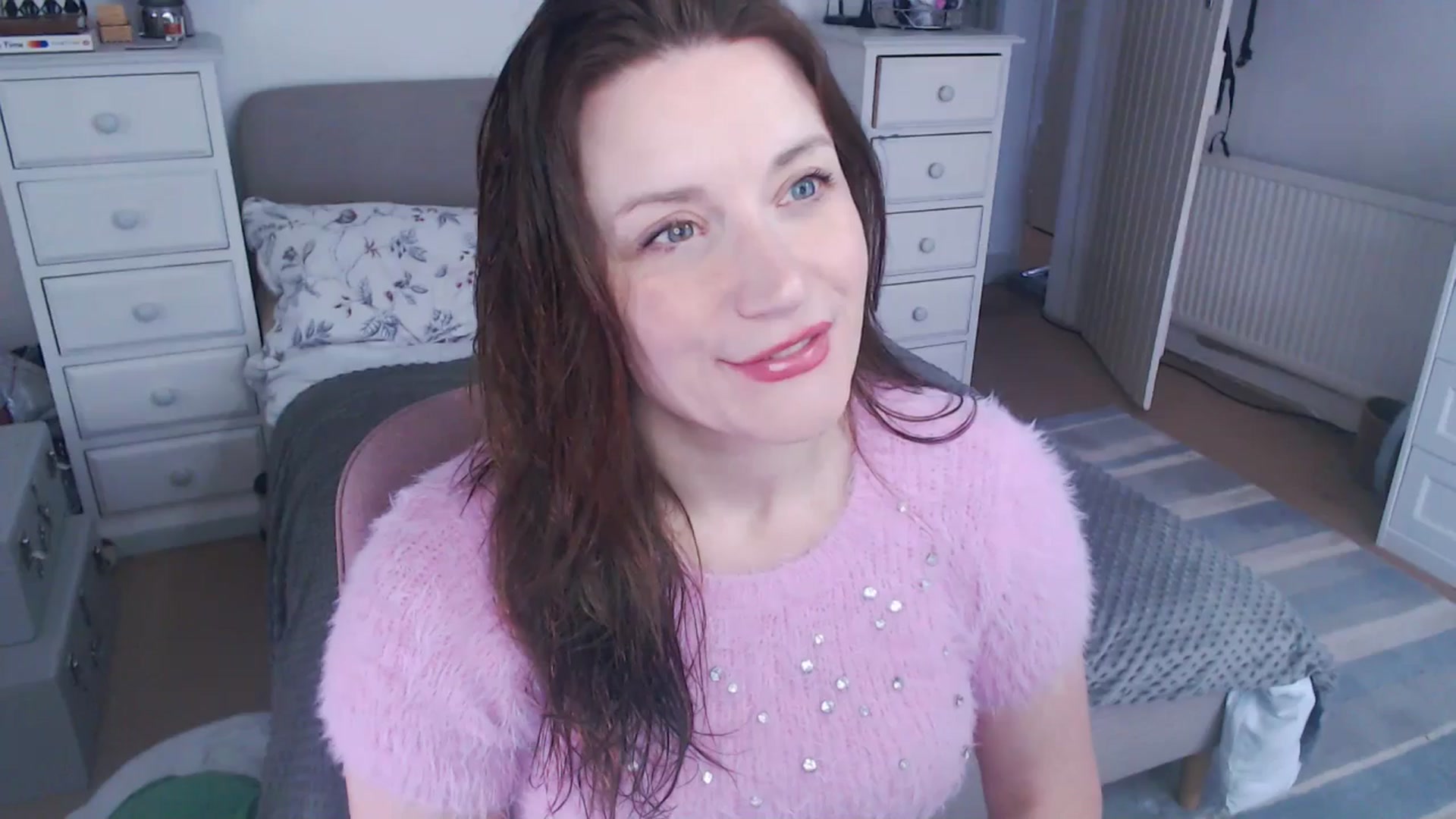 Gallery image thumbnail from xDaisyx's myfreecams stream on, 12/23/2024, 14:58 image 9 of 20