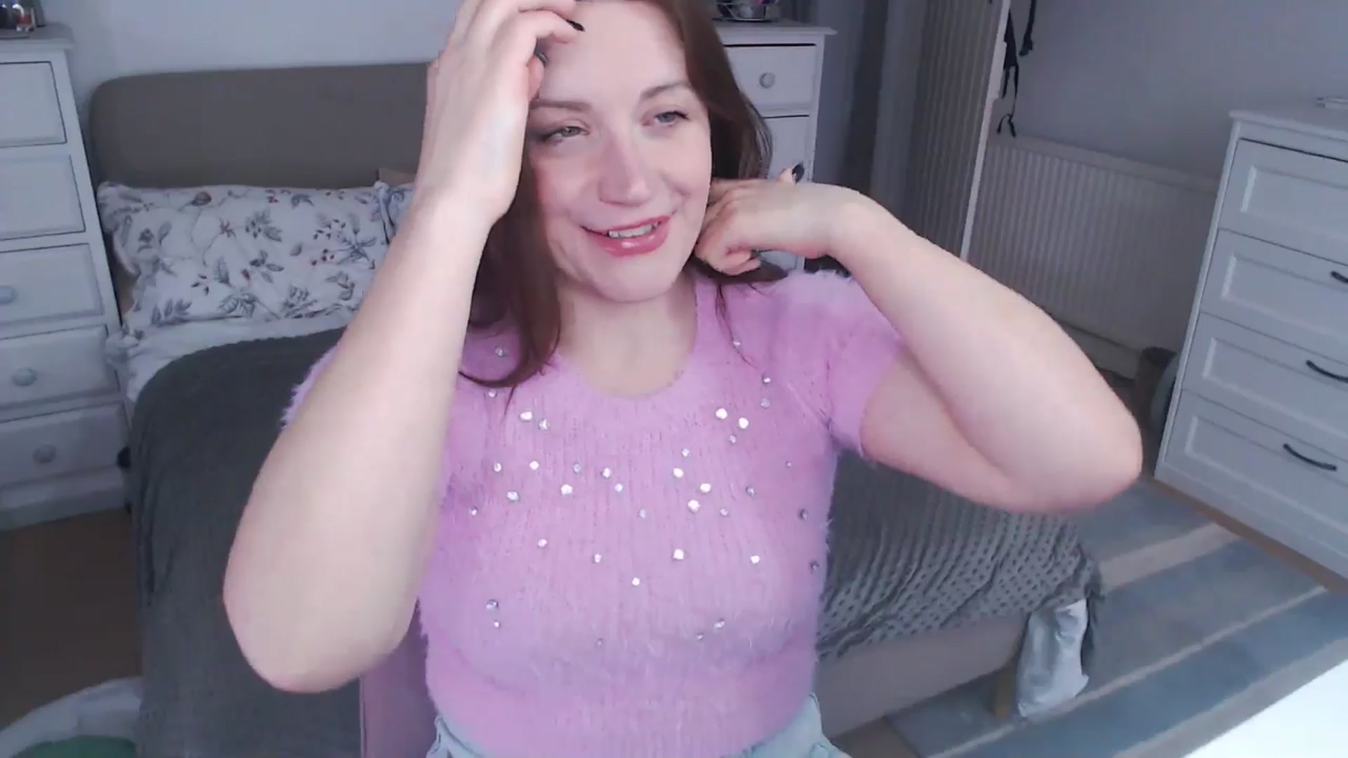 Gallery image thumbnail from xDaisyx's myfreecams stream on, 12/23/2024, 16:32 image 4 of 20