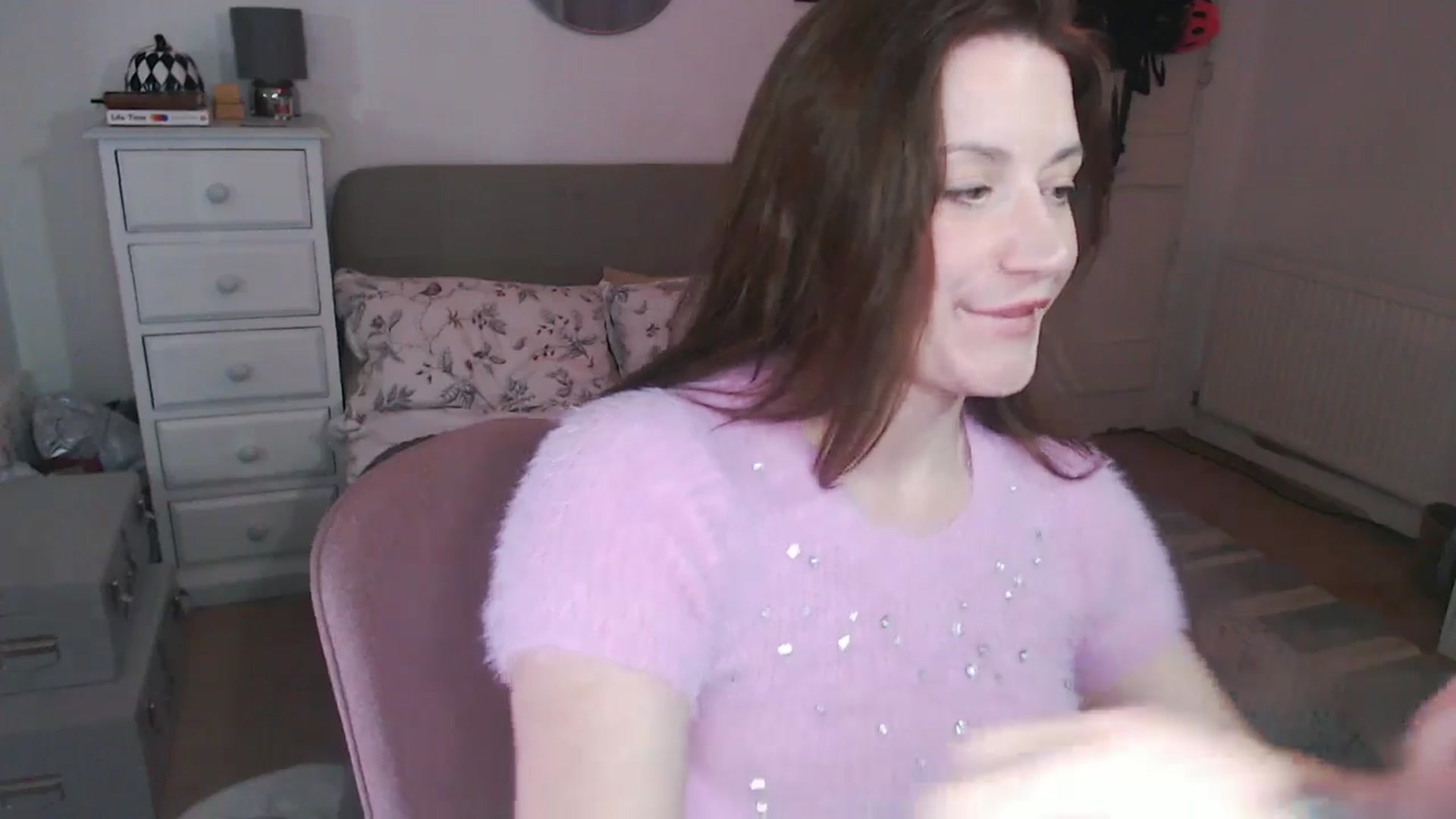 Gallery image thumbnail from xDaisyx's myfreecams stream on, 12/23/2024, 16:32 image 19 of 20