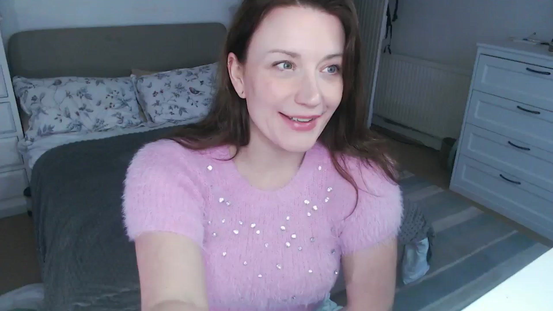 Gallery image thumbnail from xDaisyx's myfreecams stream on, 12/23/2024, 16:32 image 8 of 20