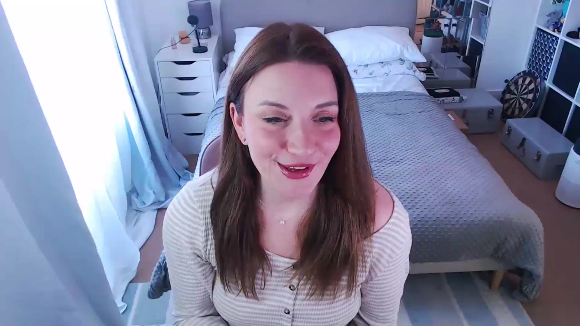 Gallery image thumbnail from xDaisyx's myfreecams stream on, 01/09/2025, 13:54 image 11 of 20
