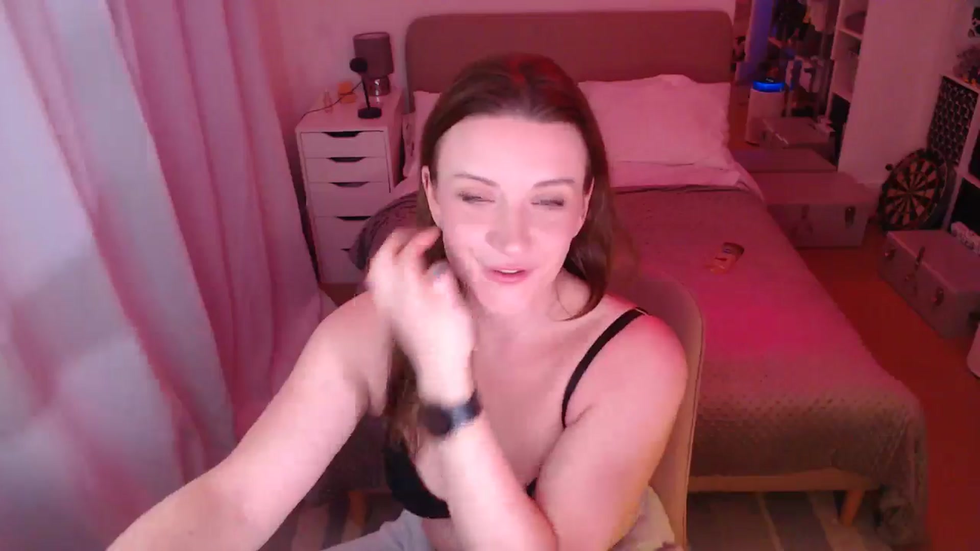 Gallery image thumbnail from xDaisyx's myfreecams stream on, 01/10/2025, 24:44 image 20 of 20