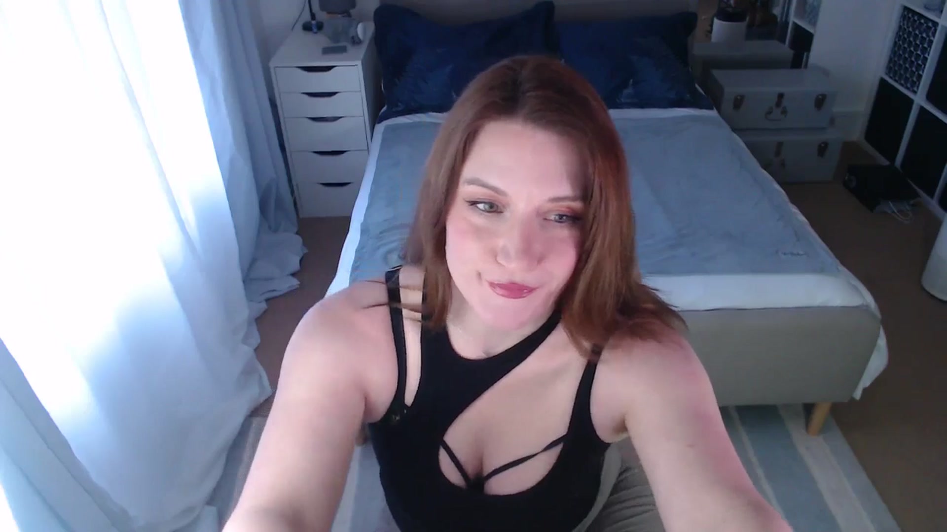 Gallery image thumbnail from xDaisyx's myfreecams stream on, 01/14/2025, 15:46 image 12 of 20