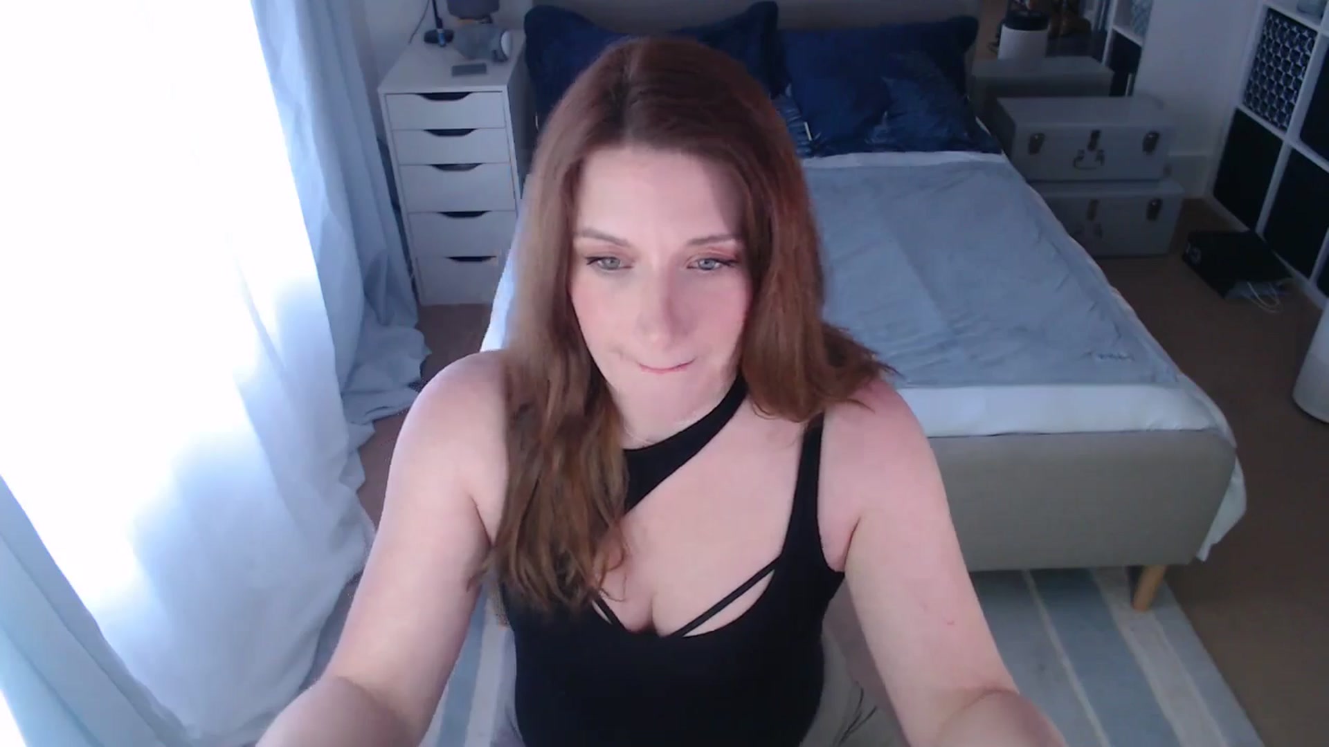 Gallery image thumbnail from xDaisyx's myfreecams stream on, 01/14/2025, 15:46 image 3 of 20