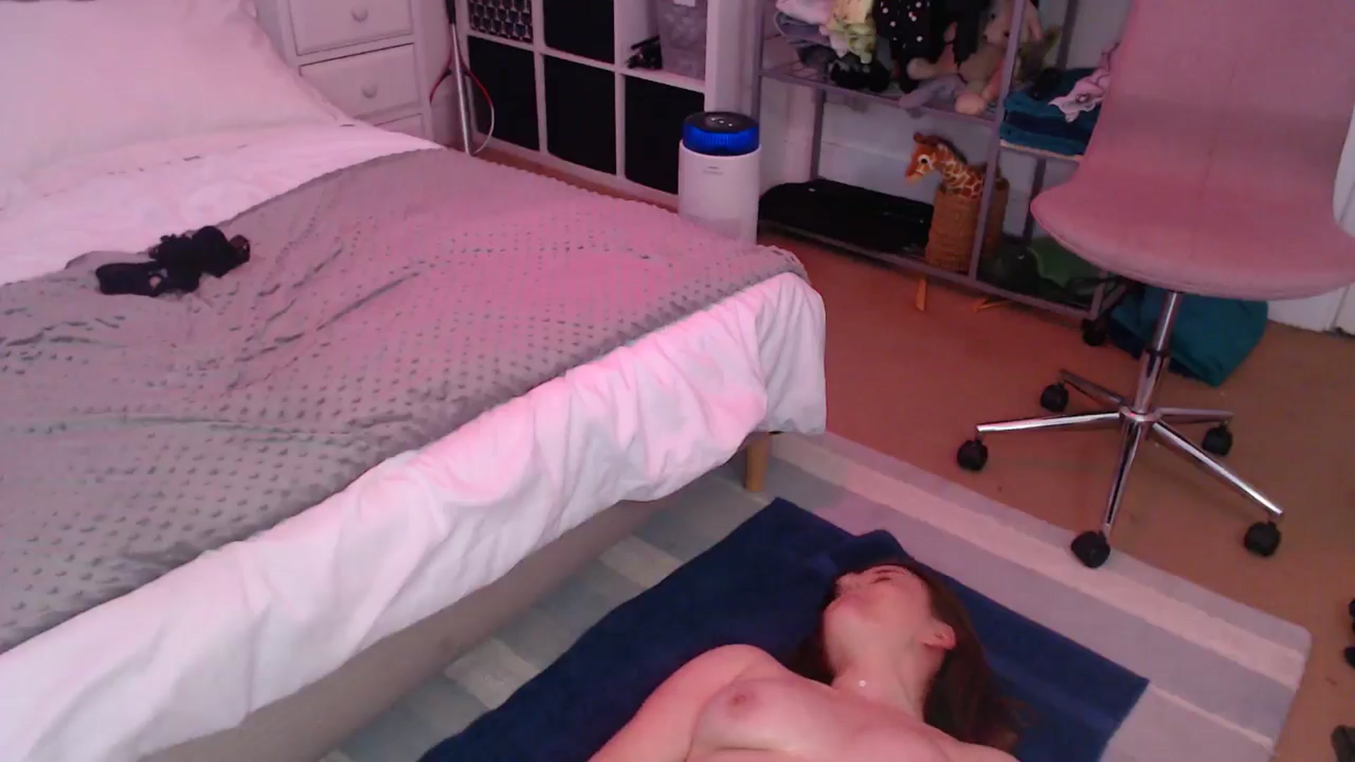 Gallery image thumbnail from xDaisyx's myfreecams stream on, 01/23/2025, 17:37 image 16 of 20