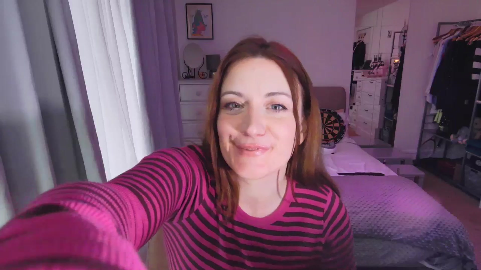 Gallery image thumbnail from xDaisyx's myfreecams stream on, 02/04/2025, 17:01 image 12 of 20