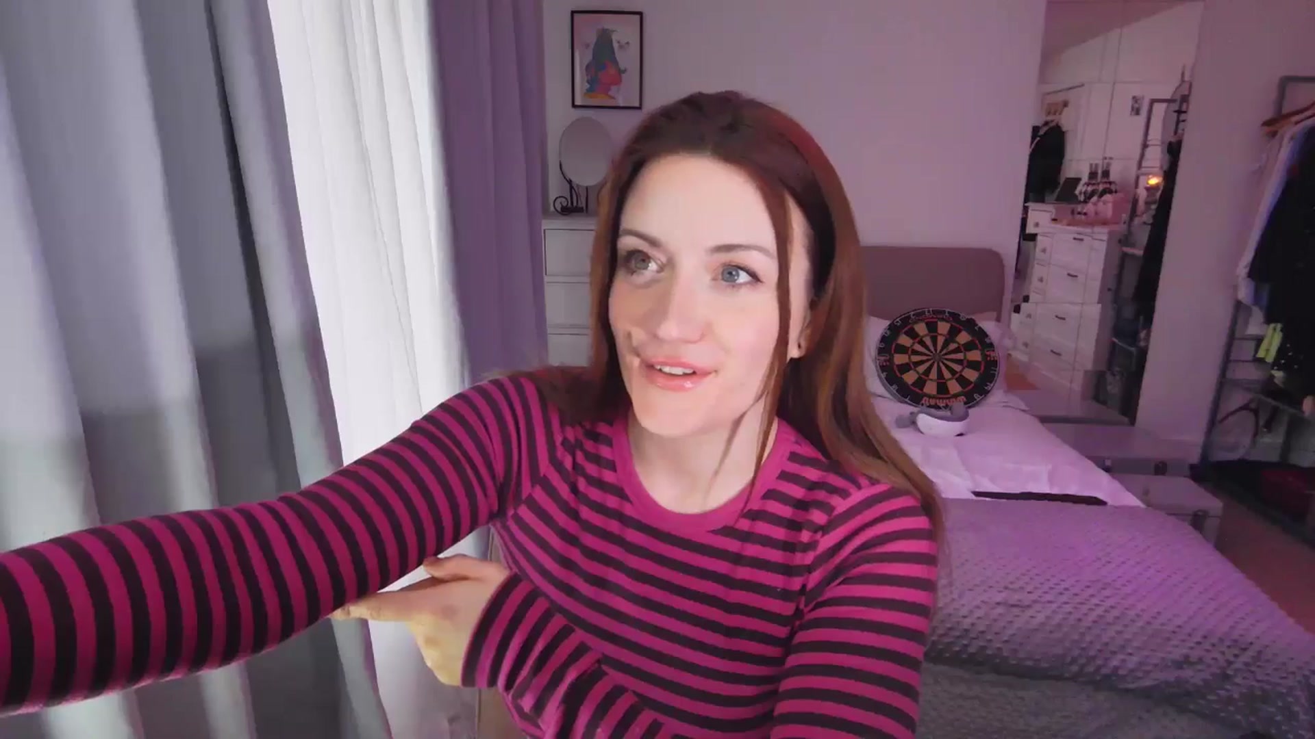 Gallery image thumbnail from xDaisyx's myfreecams stream on, 02/04/2025, 17:01 image 9 of 20
