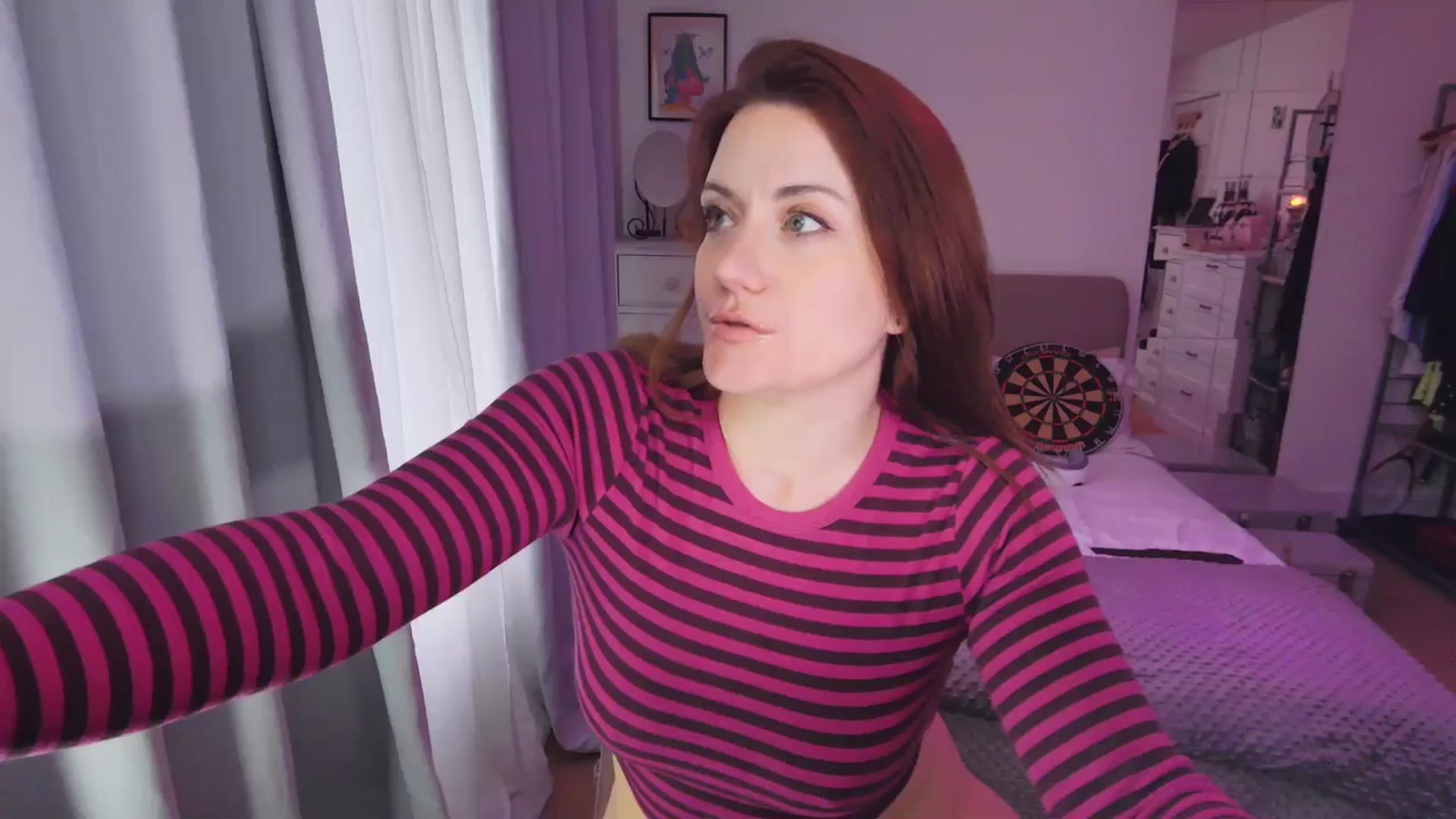 Gallery image thumbnail from xDaisyx's myfreecams stream on, 02/04/2025, 17:01 image 5 of 20