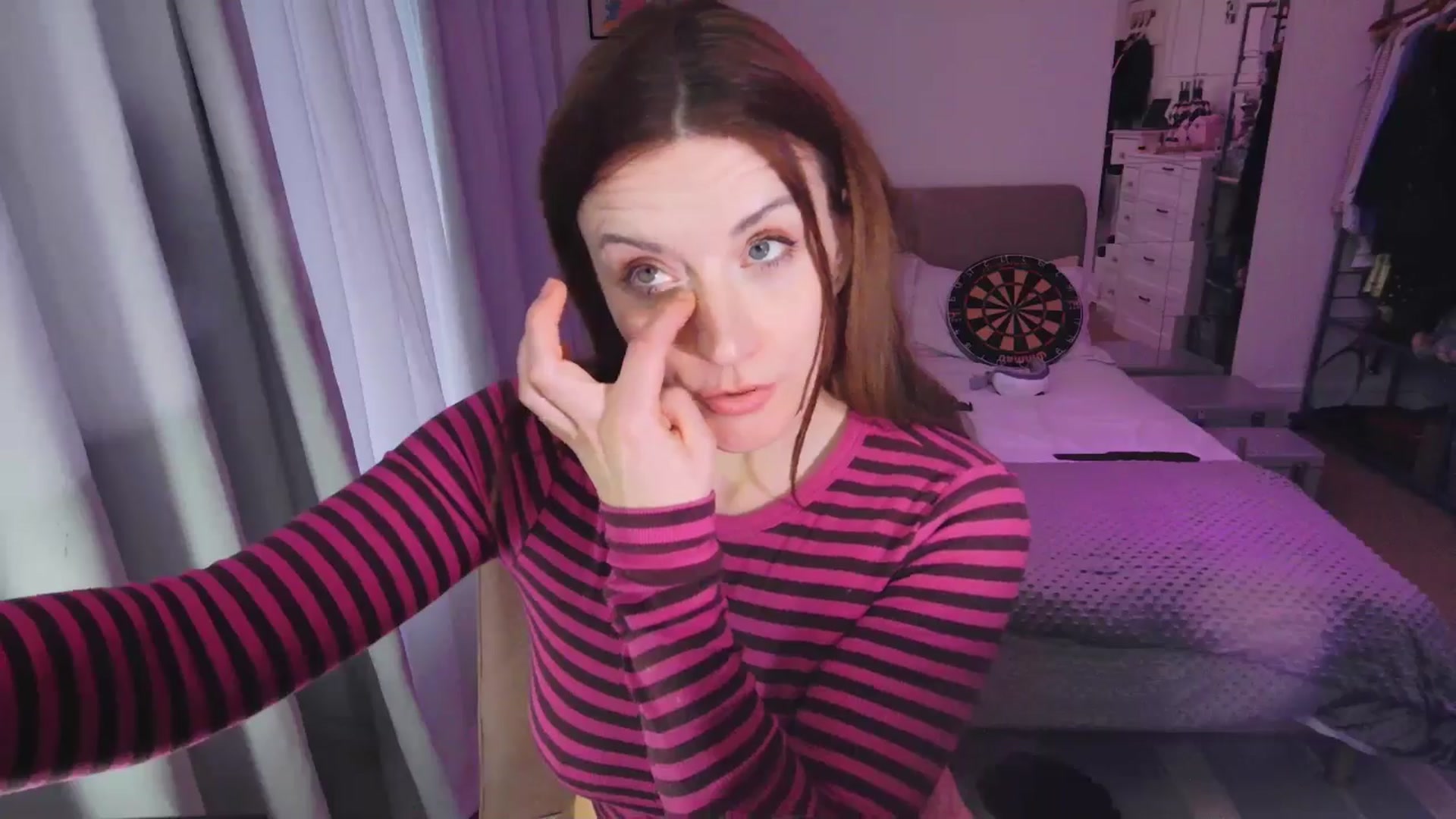 Gallery image thumbnail from xDaisyx's myfreecams stream on, 02/04/2025, 17:01 image 16 of 20