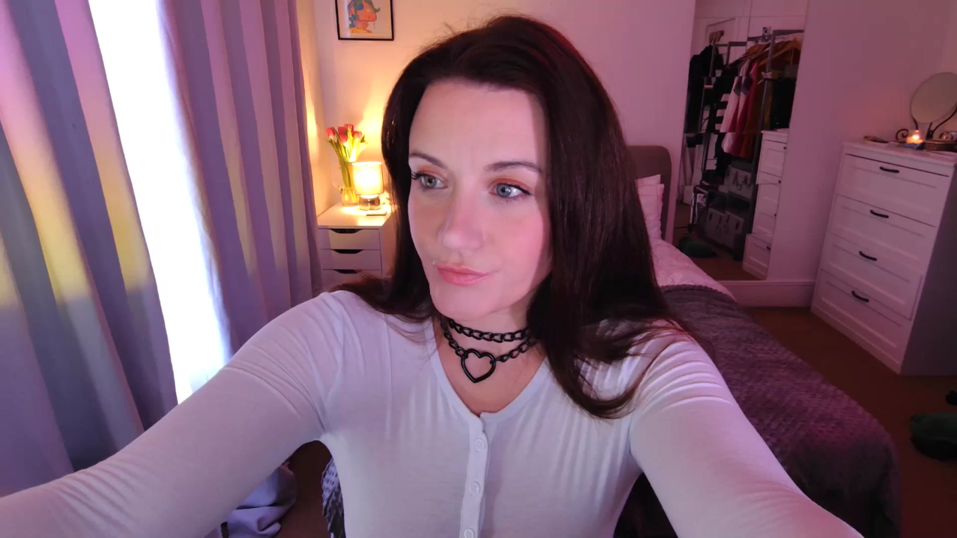 Gallery image thumbnail from xDaisyx's myfreecams stream on, 02/25/2025, 17:02 image 12 of 20