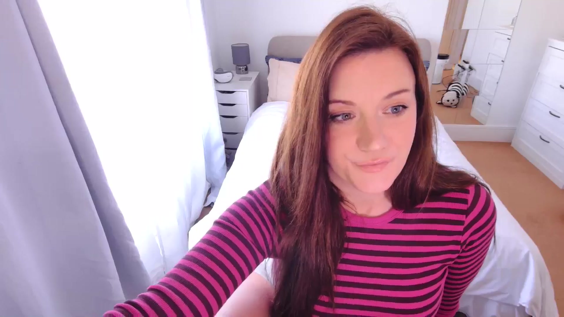 Gallery image thumbnail from xDaisyx's myfreecams stream on, 03/03/2025, 14:10 image 14 of 20