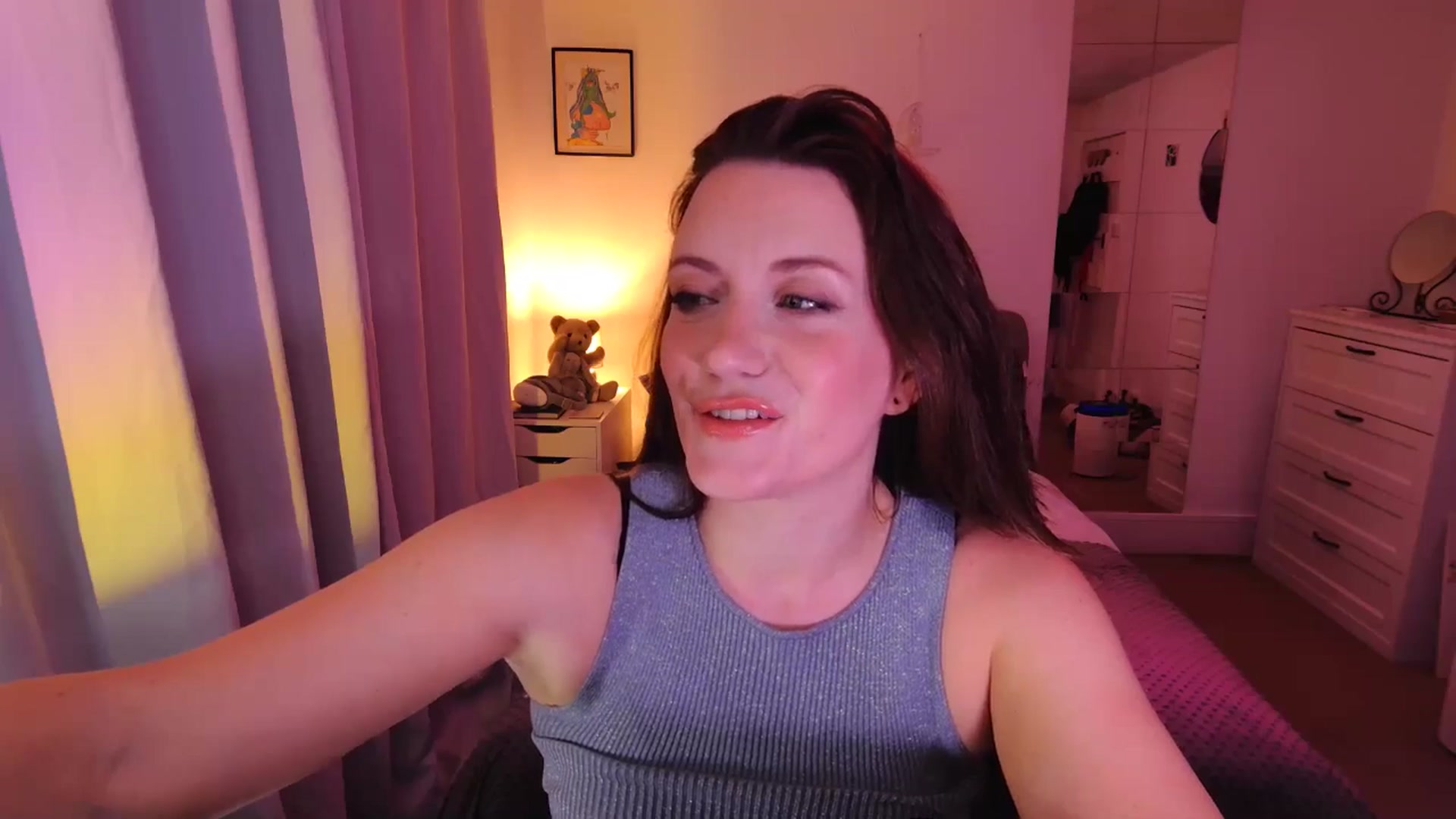 Gallery image thumbnail from xDaisyx's myfreecams stream on, 03/06/2025, 21:58 image 17 of 20