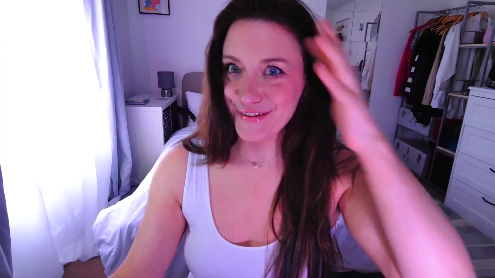 Gallery image thumbnail from xDaisyx's myfreecams stream on, 03/10/2025, 16:06 image 12 of 20
