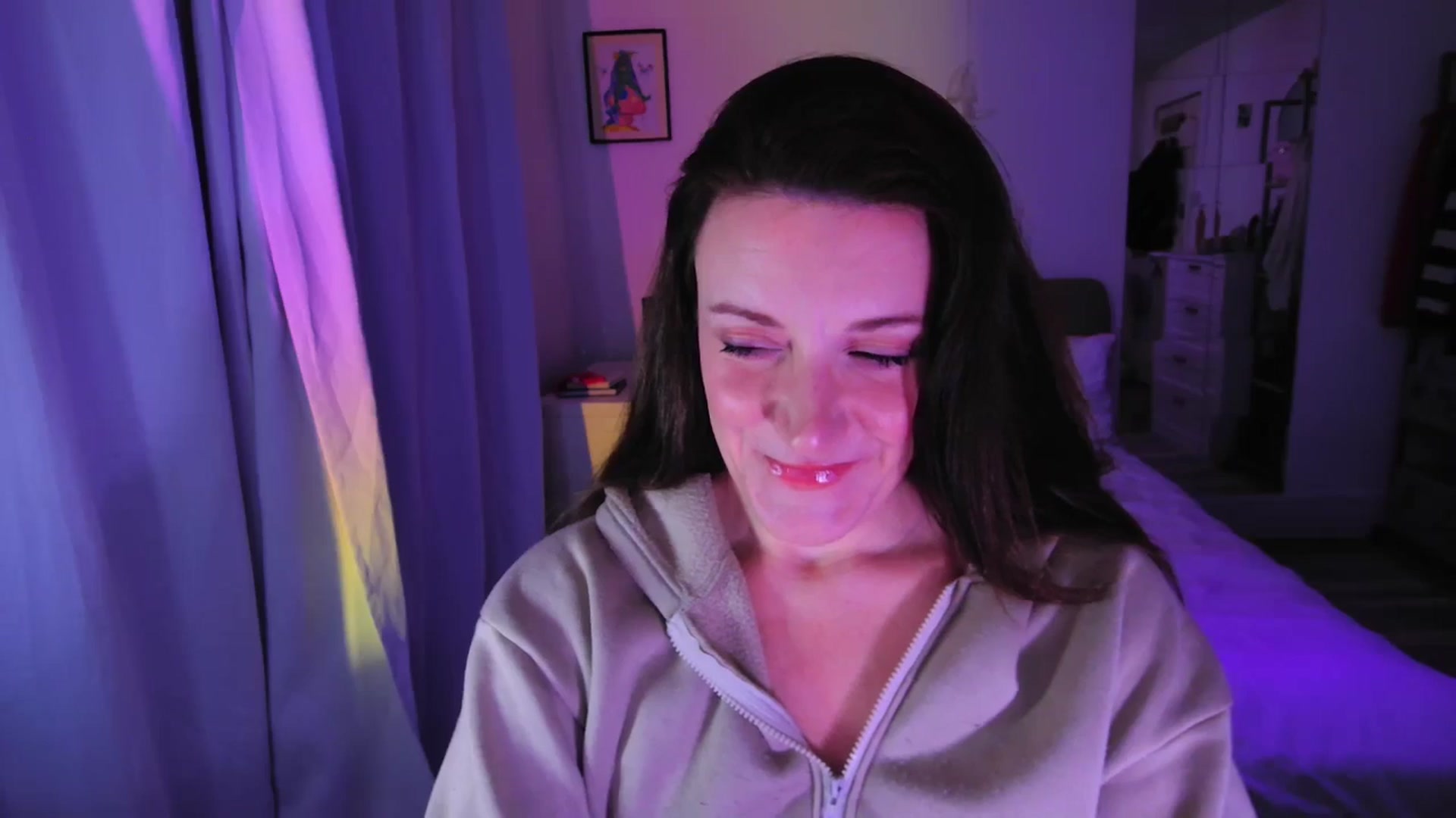 Gallery image thumbnail from xDaisyx's myfreecams stream on, 03/11/2025, 21:23 image 8 of 20