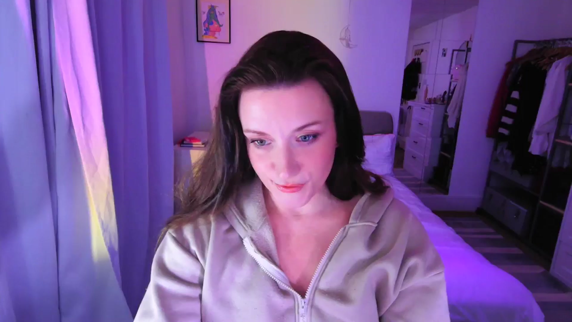Gallery image thumbnail from xDaisyx's myfreecams stream on, 03/11/2025, 21:23 image 6 of 20