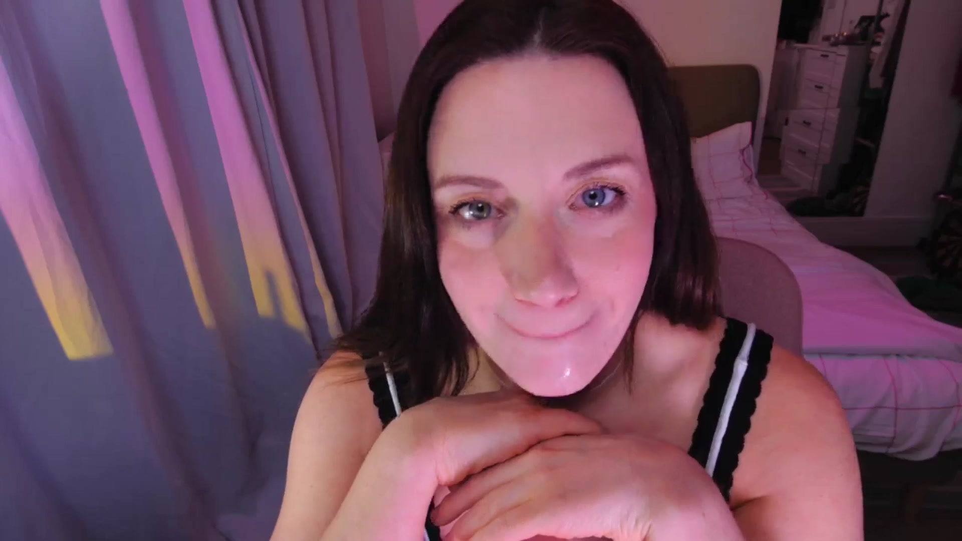 Gallery image thumbnail from xDaisyx's myfreecams stream on, 03/14/2025, 01:43 image 5 of 20
