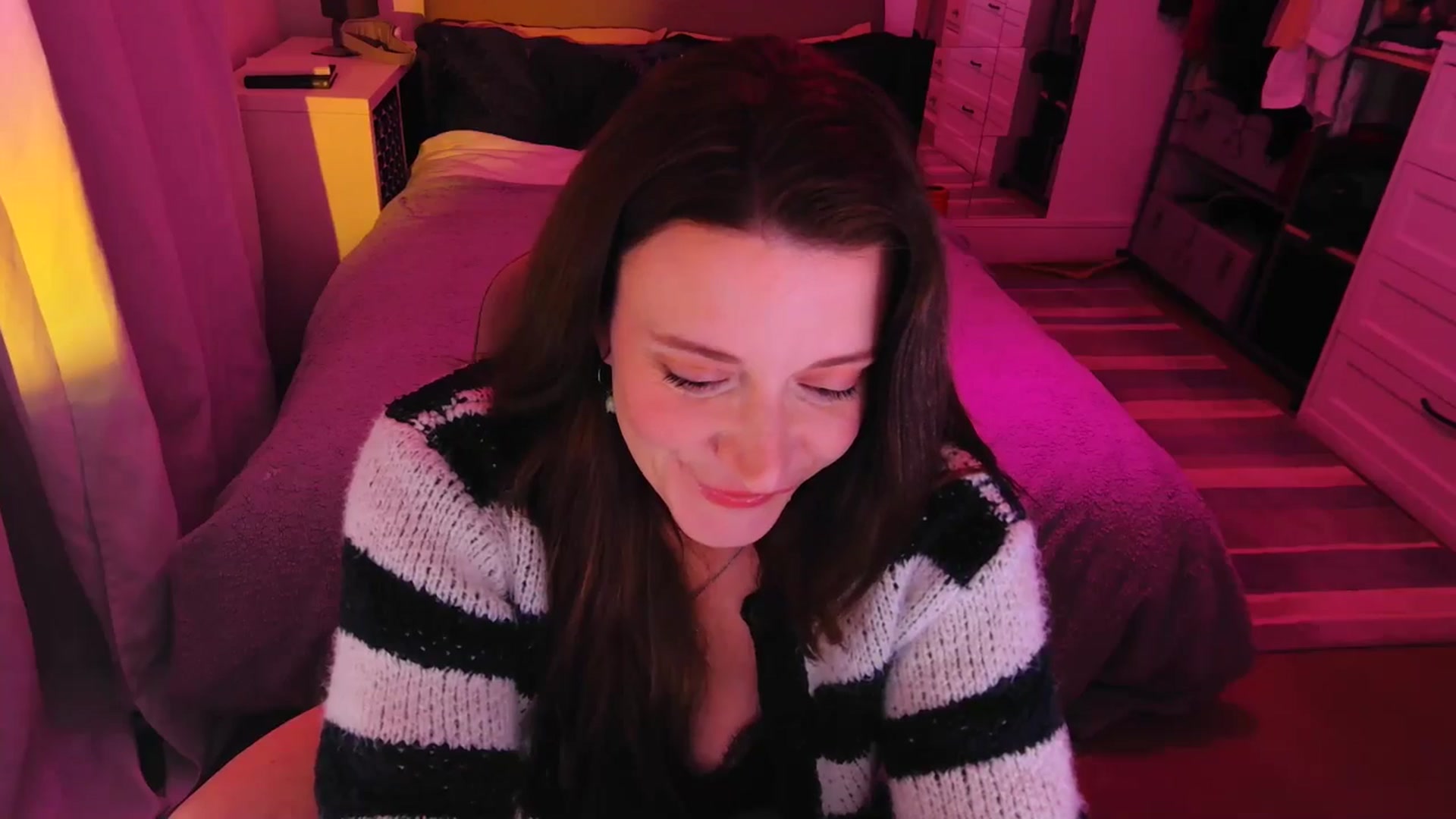 Gallery image thumbnail from xDaisyx's myfreecams stream on, 03/18/2025, 21:50 image 2 of 20