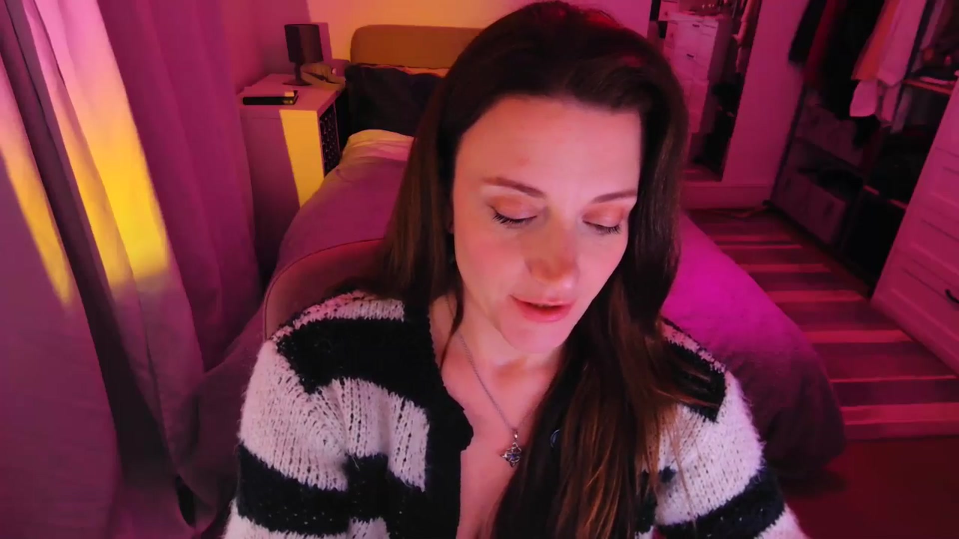 Gallery image thumbnail from xDaisyx's myfreecams stream on, 03/18/2025, 21:50 image 5 of 20