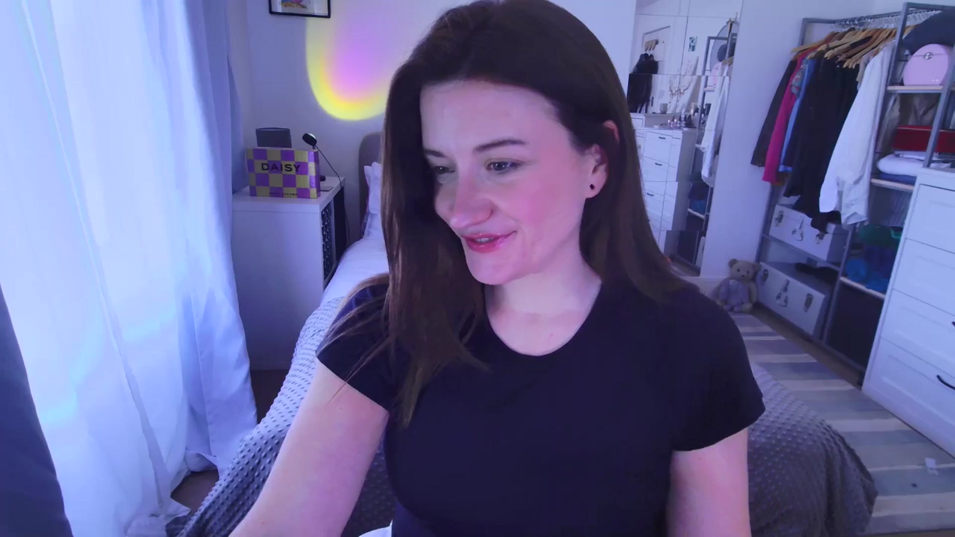 Gallery image thumbnail from xDaisyx's myfreecams stream on, 03/24/2025, 13:23 image 19 of 20