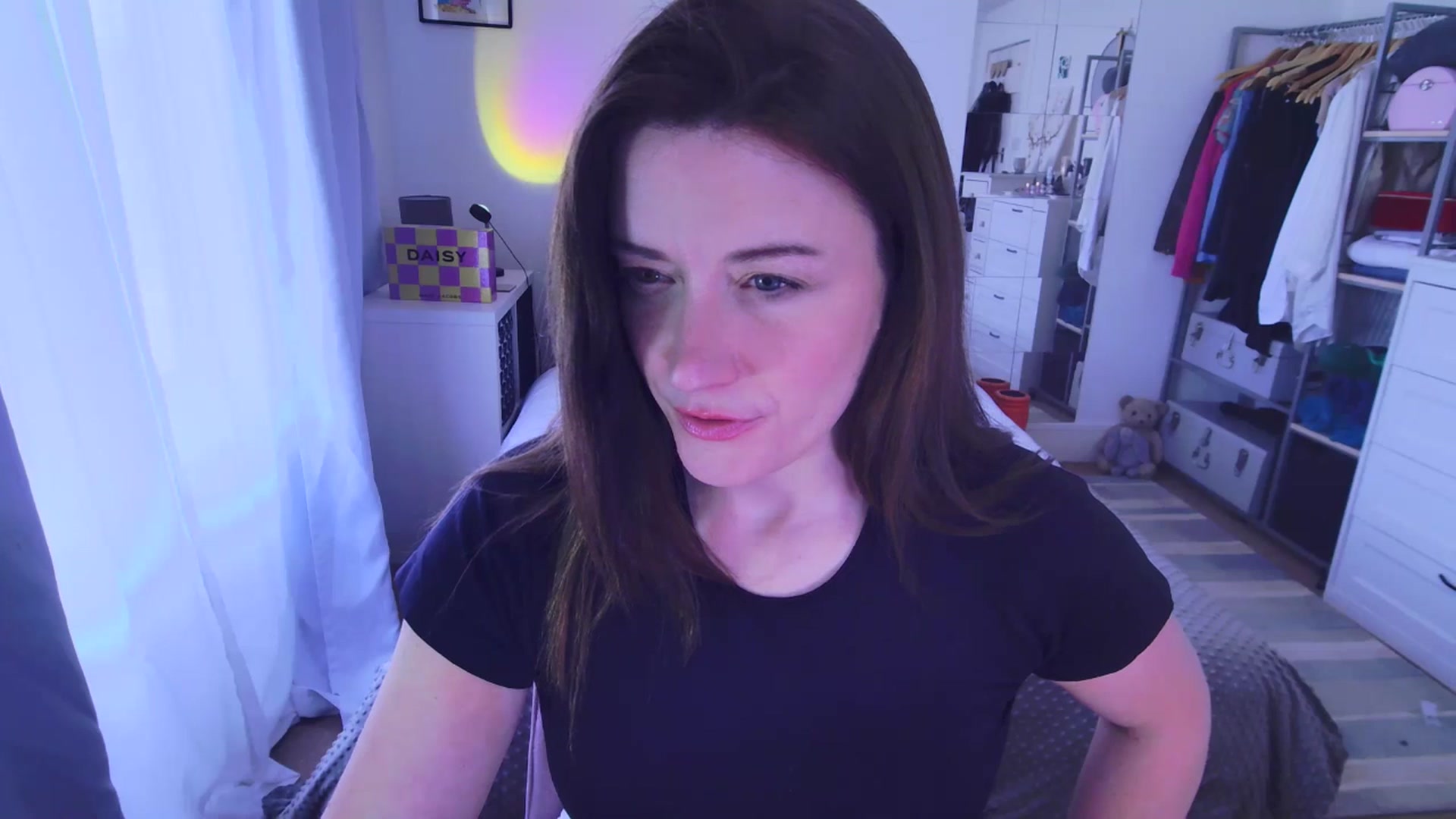 Gallery image thumbnail from xDaisyx's myfreecams stream on, 03/24/2025, 13:23 image 12 of 20
