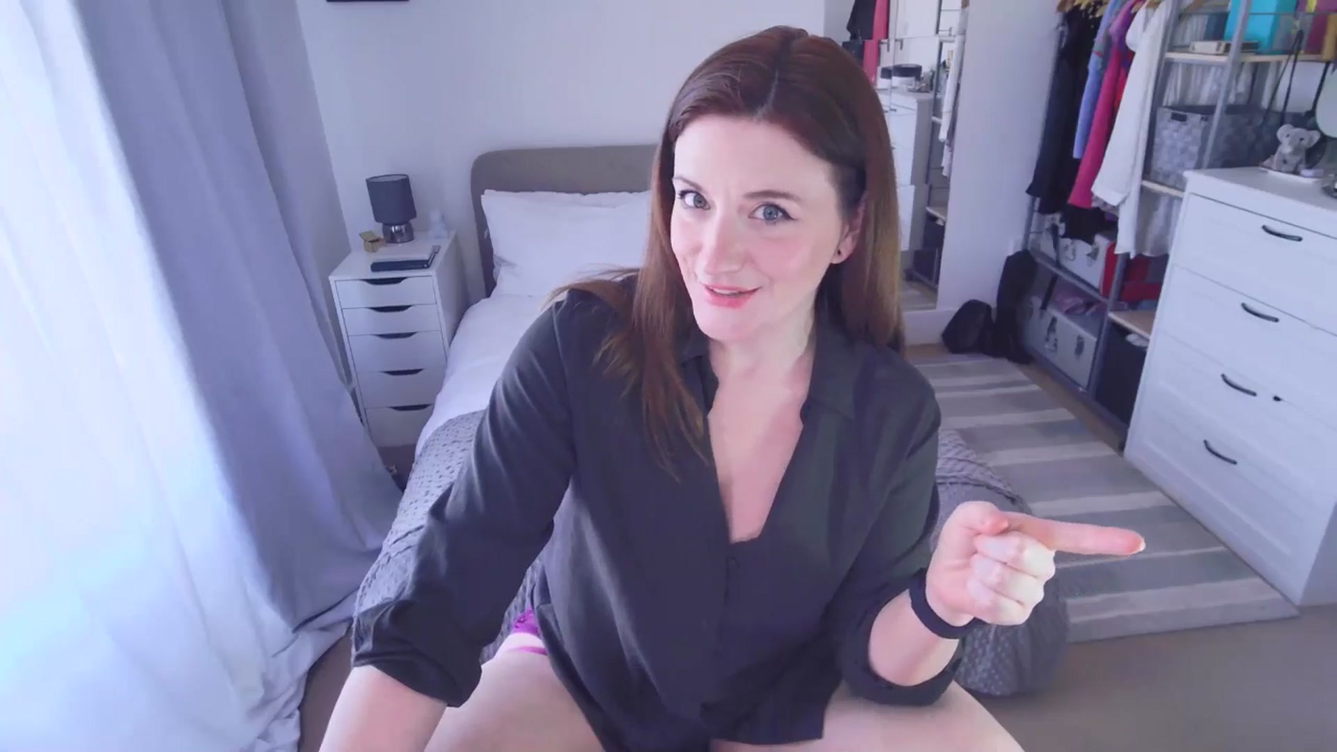 Gallery image thumbnail from xDaisyx's myfreecams stream on, 04/09/2025, 15:43 image 9 of 20
