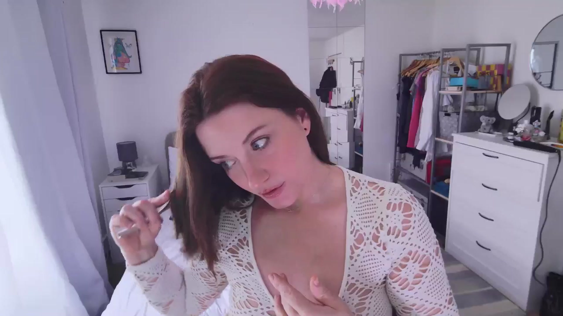 Gallery image thumbnail from xDaisyx's myfreecams stream on, 04/15/2025, 14:17 image 19 of 20