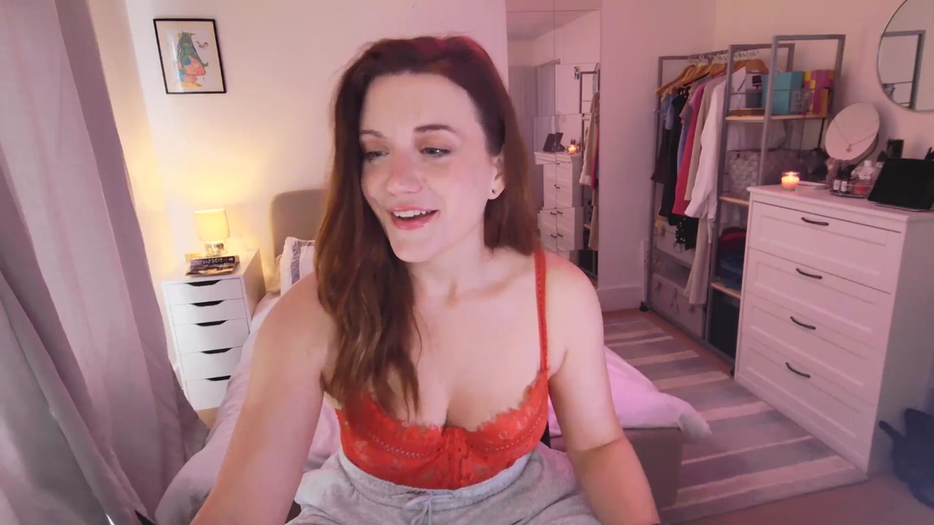 Gallery image thumbnail from xDaisyx's myfreecams stream on, 04/18/2025, 06:40 image 9 of 20
