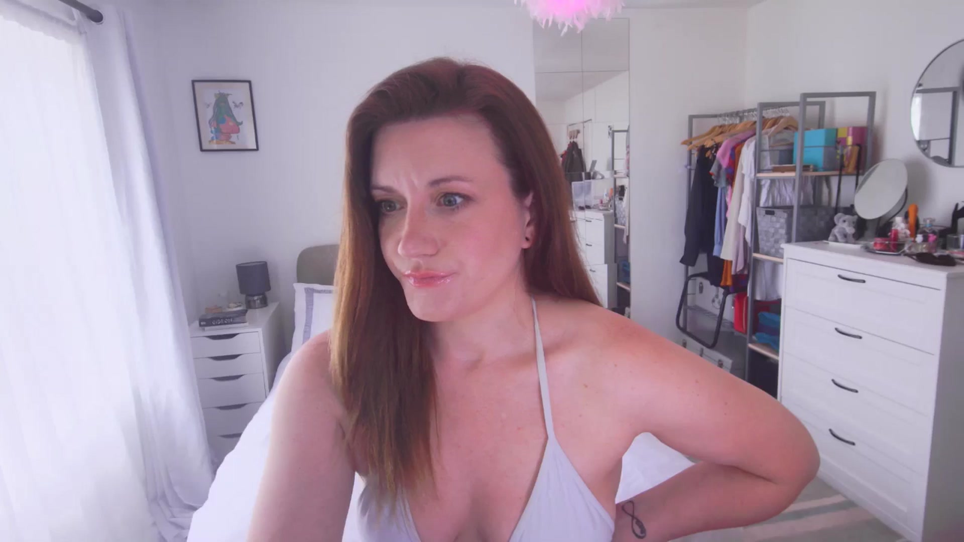 Gallery image thumbnail from xDaisyx's myfreecams stream on, 05/08/2025, 11:32 image 17 of 20