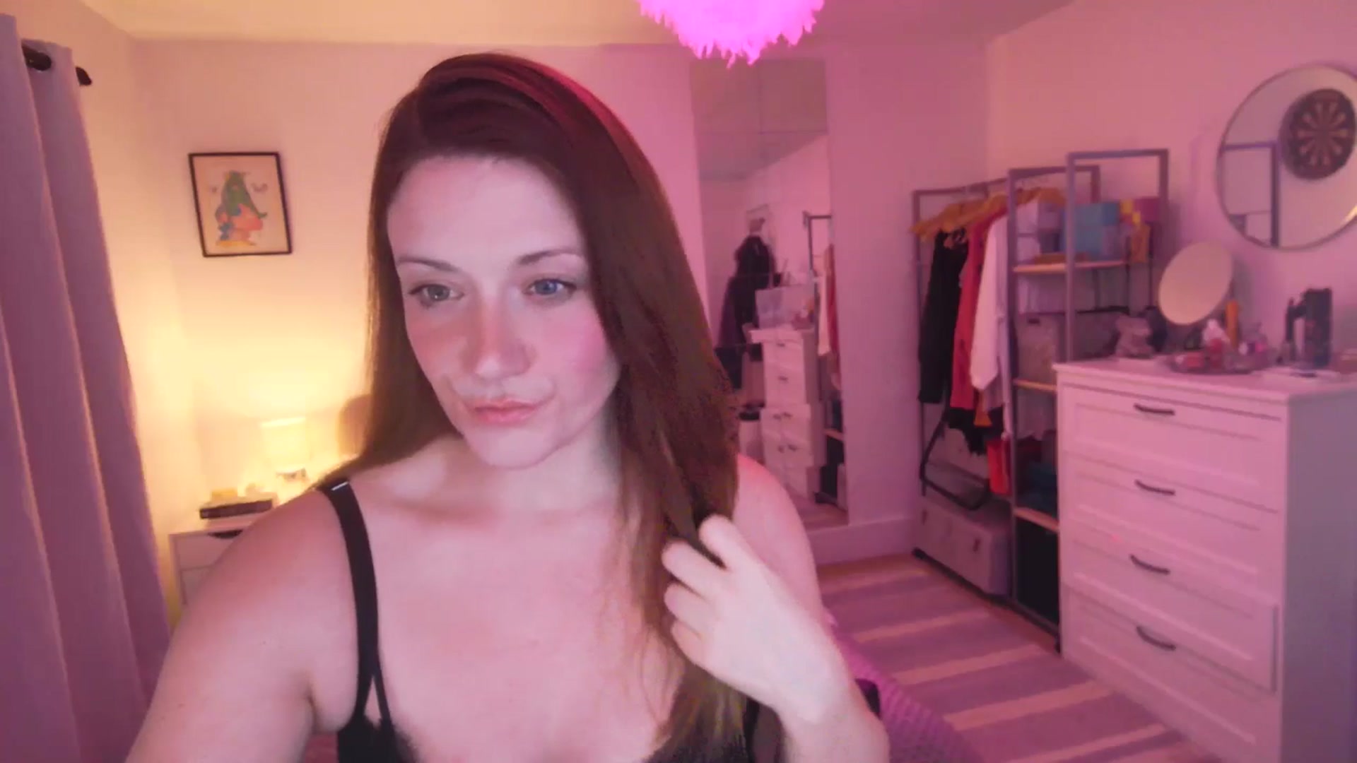 Gallery image thumbnail from xDaisyx's myfreecams stream on, 05/08/2025, 23:11 image 10 of 20