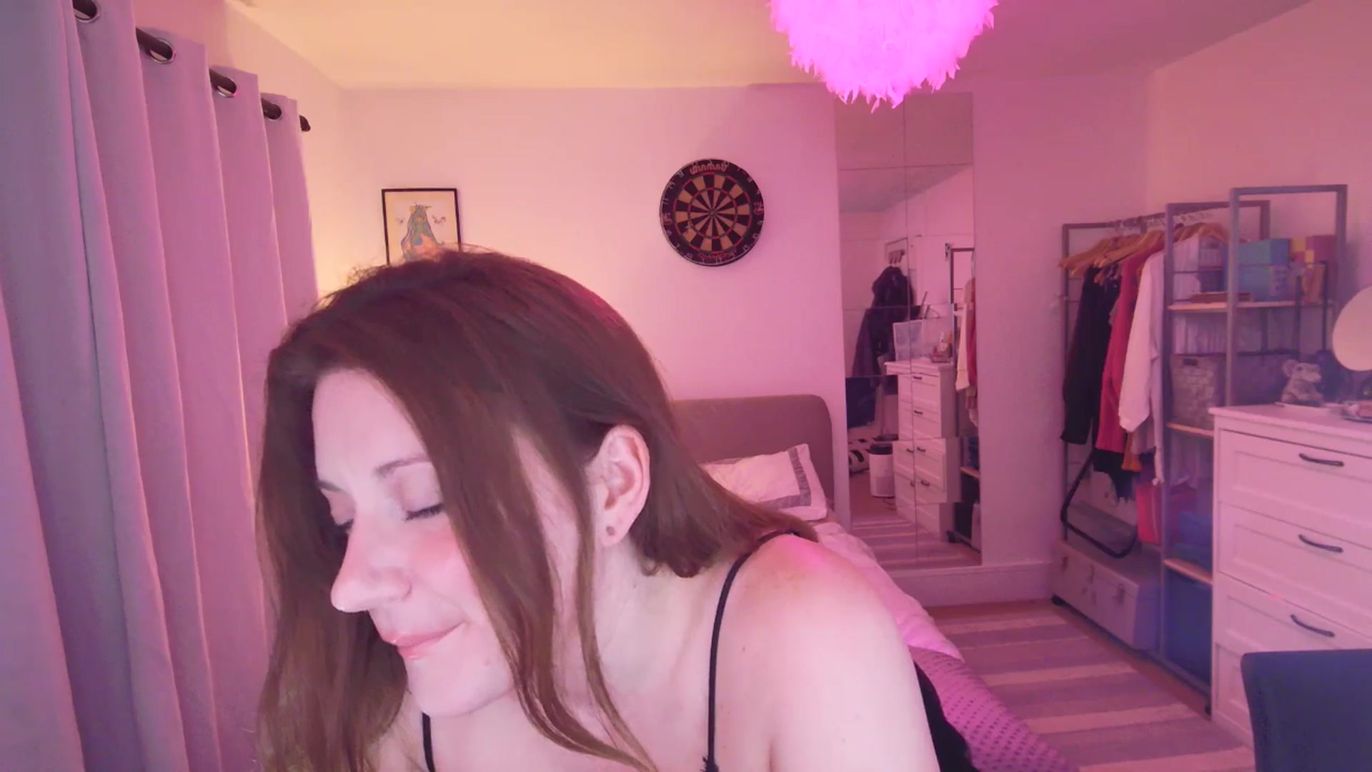 Gallery image thumbnail from xDaisyx's myfreecams stream on, 05/08/2025, 23:11 image 19 of 20