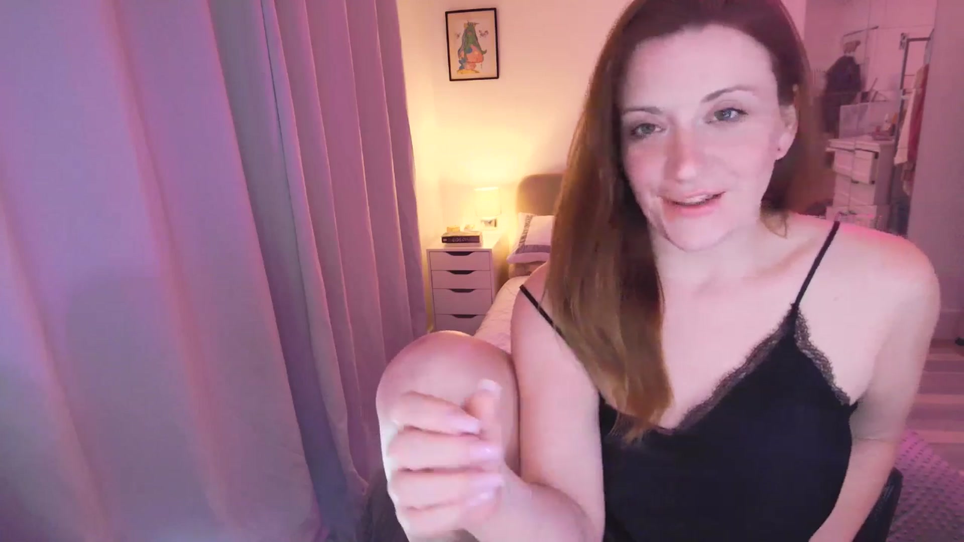 Gallery image thumbnail from xDaisyx's myfreecams stream on, 05/09/2025, 24:00 image 10 of 20
