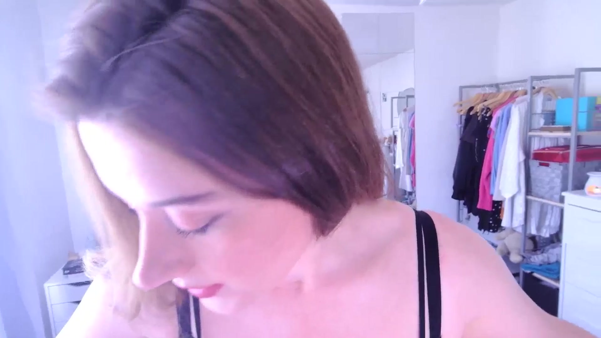Gallery image thumbnail from xDaisyx's myfreecams stream on, 05/14/2025, 12:01 image 10 of 20