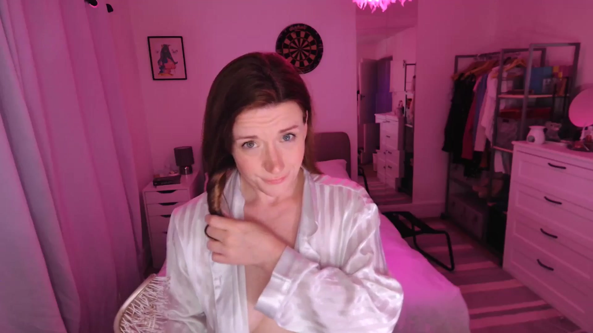 Gallery image thumbnail from xDaisyx's myfreecams stream on, 05/15/2025, 23:34 image 8 of 20