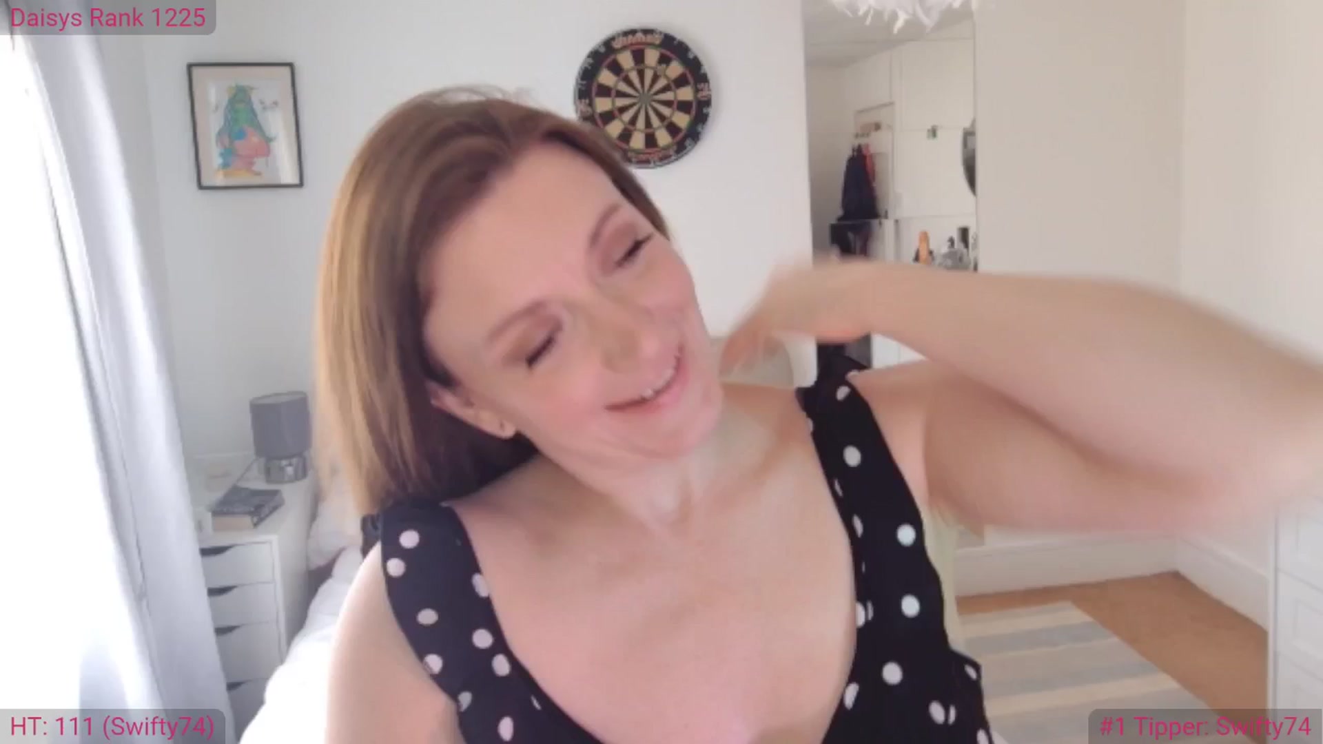 Gallery image thumbnail from xDaisyx's myfreecams stream on, 05/21/2025, 15:37 image 15 of 20